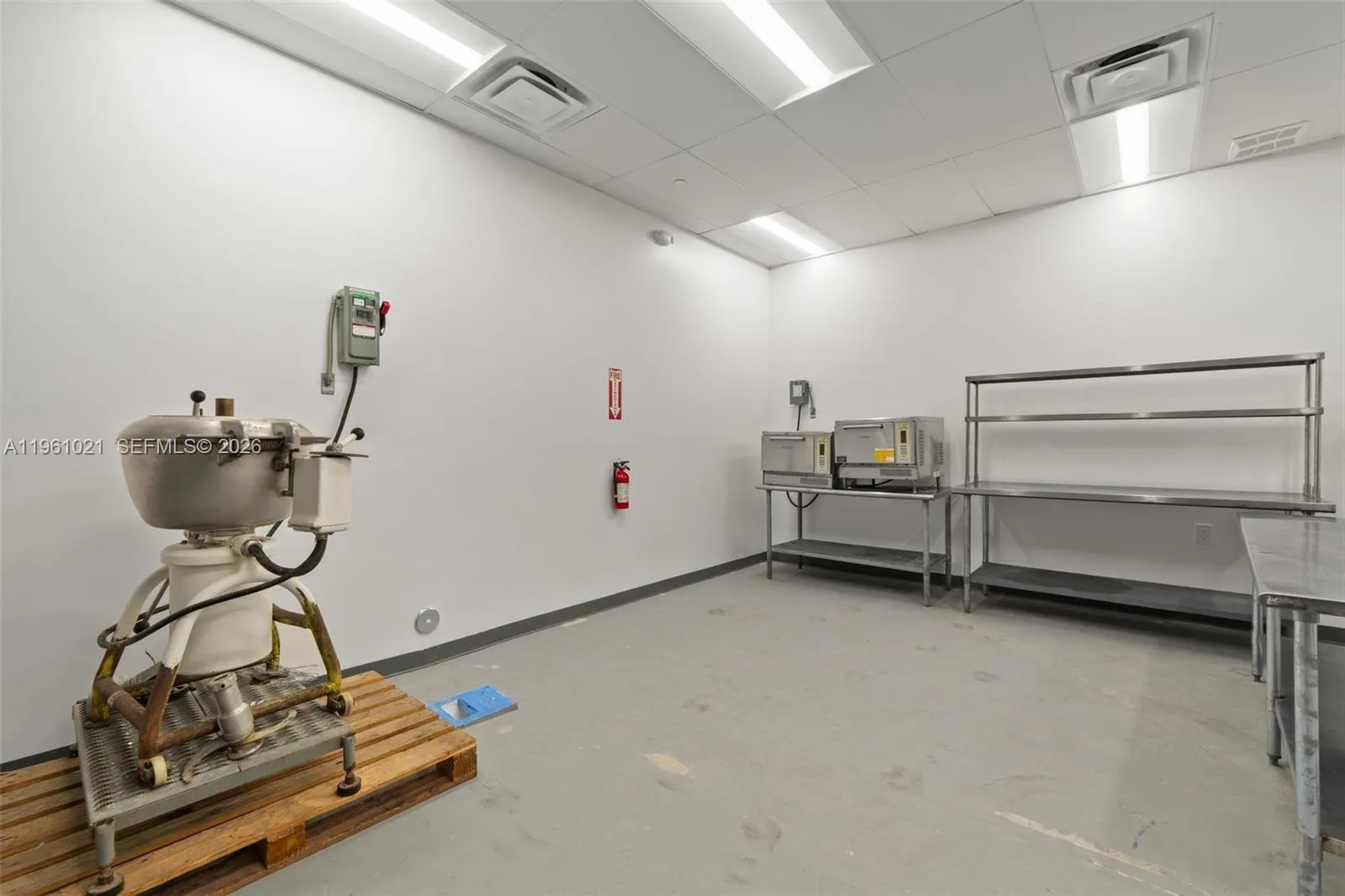 8000 Nw 68th St, Medley, Florida 33166, Medley, Florida 33166, ,Commercial Sale,For Sale,8000 Nw 68th St, Medley, Florida 33166,A11961021