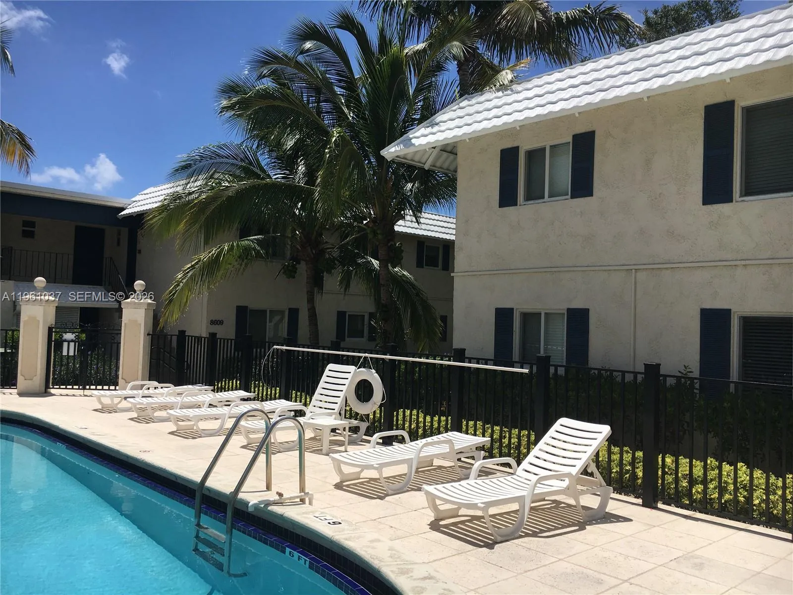 8609 Sw 68th Ct 2, Pinecrest, Florida 33143, Pinecrest, Florida 33143, 1 Bedroom Bedrooms, ,1 BathroomBathrooms,Residential,For Sale,8609 Sw 68th Ct 2, Pinecrest, Florida 33143,A11961037