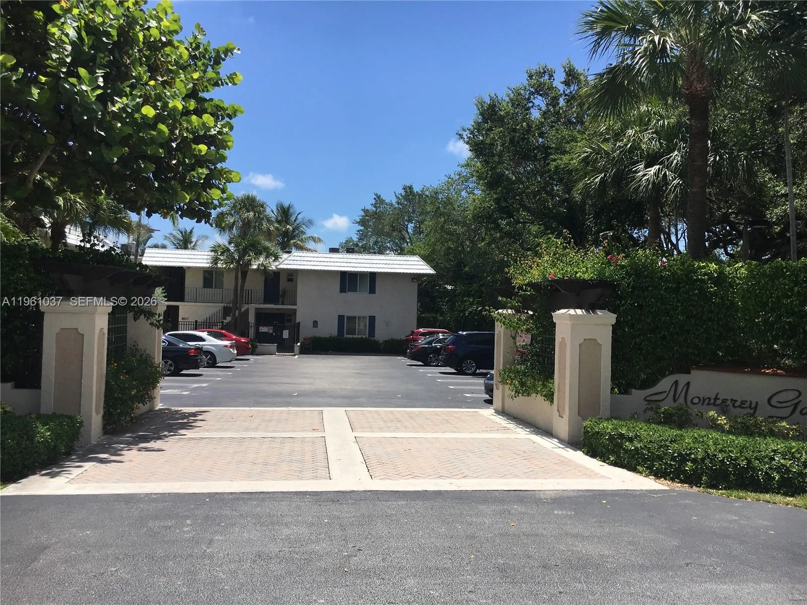 8609 Sw 68th Ct 2, Pinecrest, Florida 33143, Pinecrest, Florida 33143, 1 Bedroom Bedrooms, ,1 BathroomBathrooms,Residential,For Sale,8609 Sw 68th Ct 2, Pinecrest, Florida 33143,A11961037