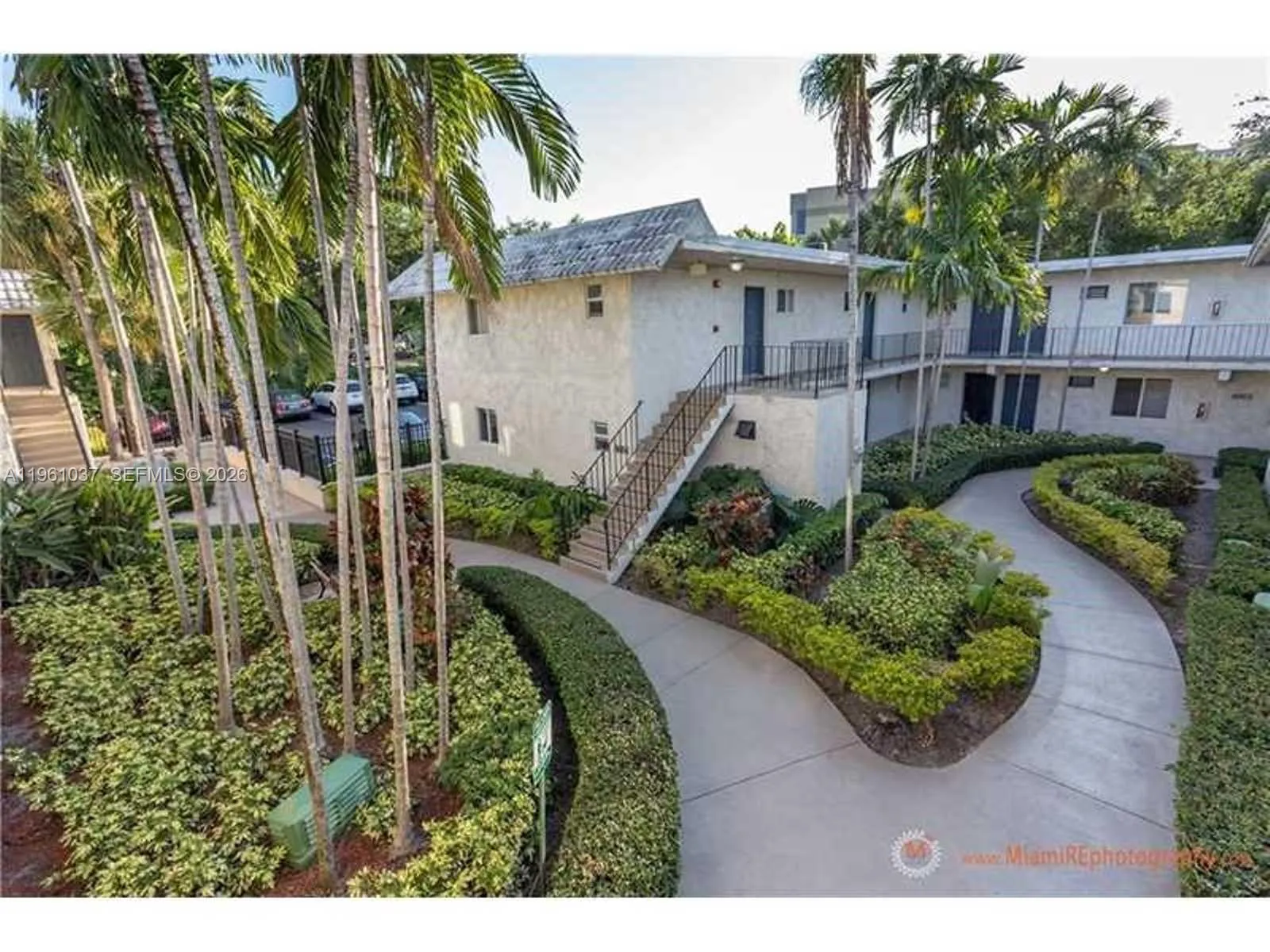 8609 Sw 68th Ct 2, Pinecrest, Florida 33143, Pinecrest, Florida 33143, 1 Bedroom Bedrooms, ,1 BathroomBathrooms,Residential,For Sale,8609 Sw 68th Ct 2, Pinecrest, Florida 33143,A11961037