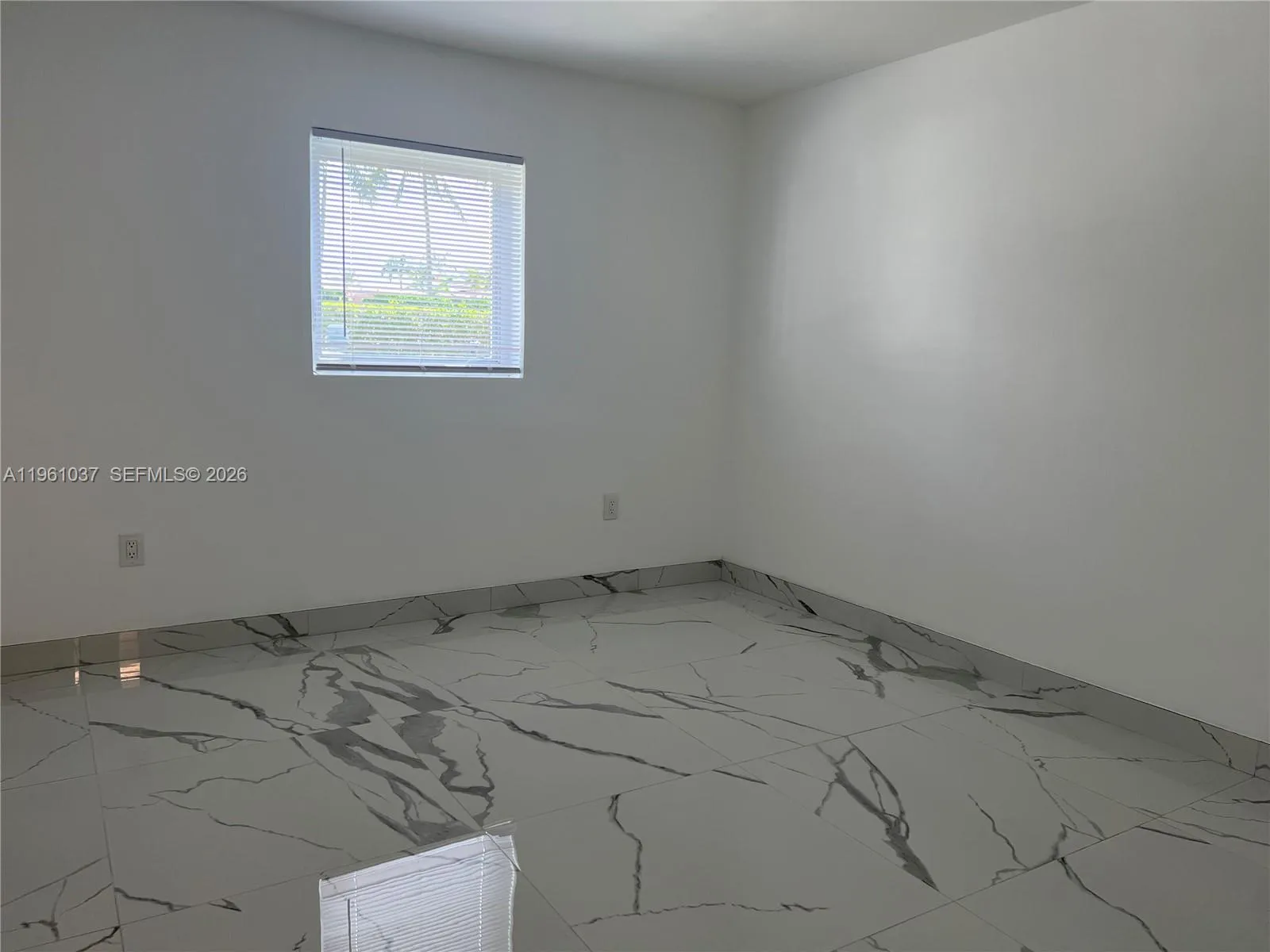 8609 Sw 68th Ct 2, Pinecrest, Florida 33143, Pinecrest, Florida 33143, 1 Bedroom Bedrooms, ,1 BathroomBathrooms,Residential,For Sale,8609 Sw 68th Ct 2, Pinecrest, Florida 33143,A11961037