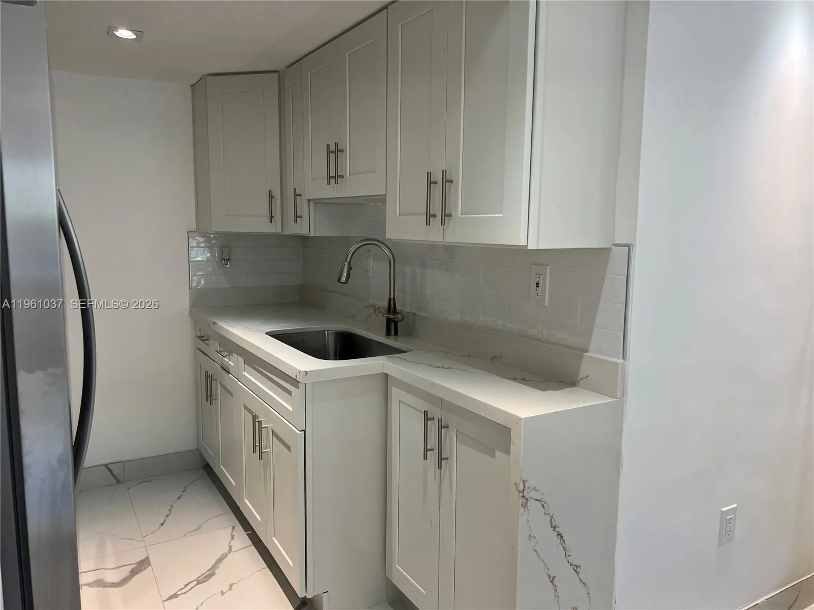 8609 Sw 68th Ct 2, Pinecrest, Florida 33143, Pinecrest, Florida 33143, 1 Bedroom Bedrooms, ,1 BathroomBathrooms,Residential,For Sale,8609 Sw 68th Ct 2, Pinecrest, Florida 33143,A11961037
