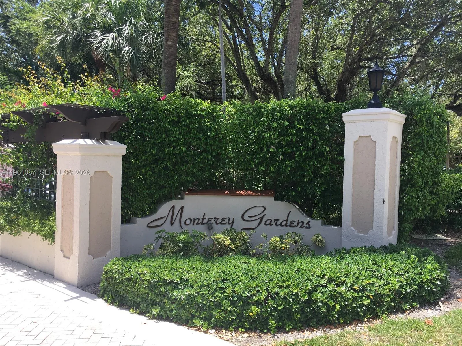 8609 Sw 68th Ct 2, Pinecrest, Florida 33143, Pinecrest, Florida 33143, 1 Bedroom Bedrooms, ,1 BathroomBathrooms,Residential,For Sale,8609 Sw 68th Ct 2, Pinecrest, Florida 33143,A11961037