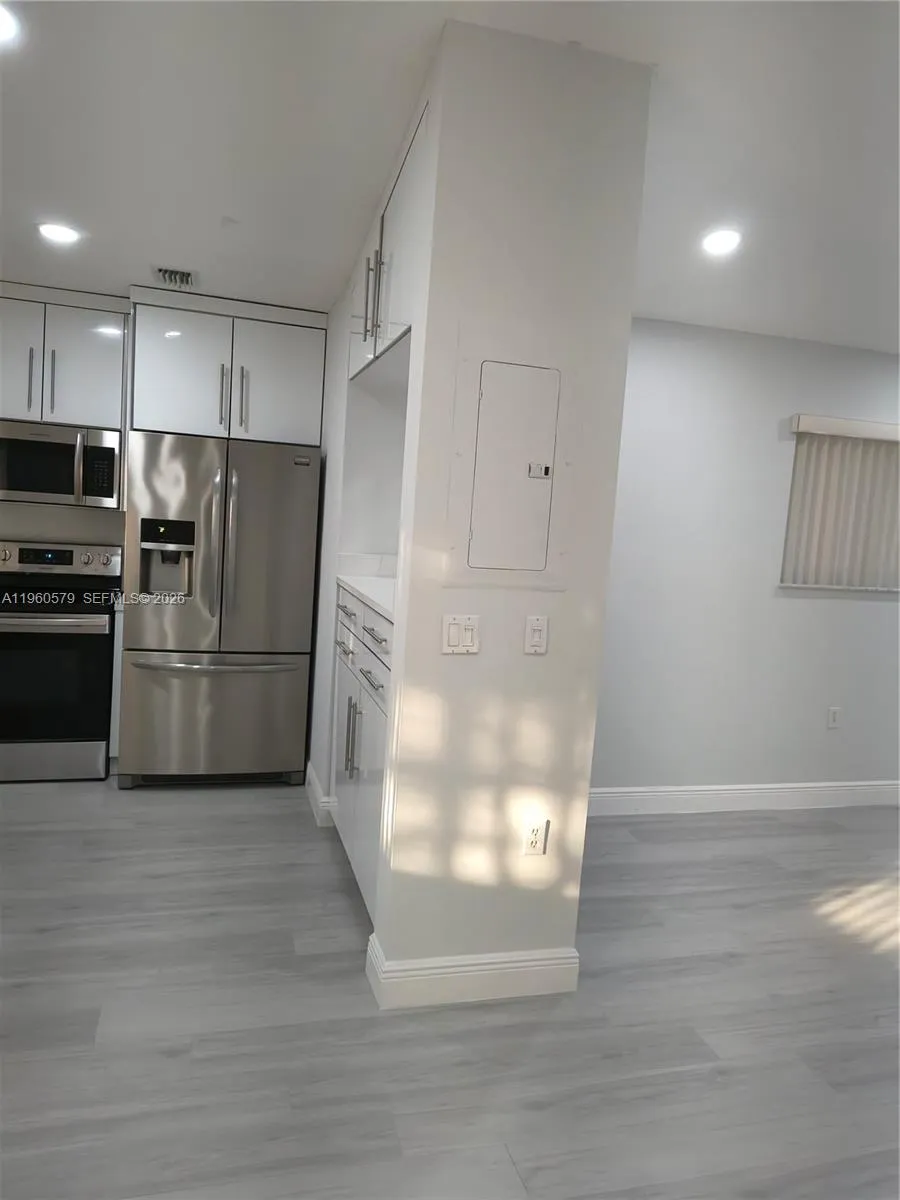 2250 Nw 78th Ave 201, Pembroke Pines, Florida 3302, Pembroke Pines, Florida 33024, 3 Bedrooms Bedrooms, ,2 BathroomsBathrooms,Residential Lease,For Rent,2250 Nw 78th Ave 201, Pembroke Pines, Florida 3302,A11960579