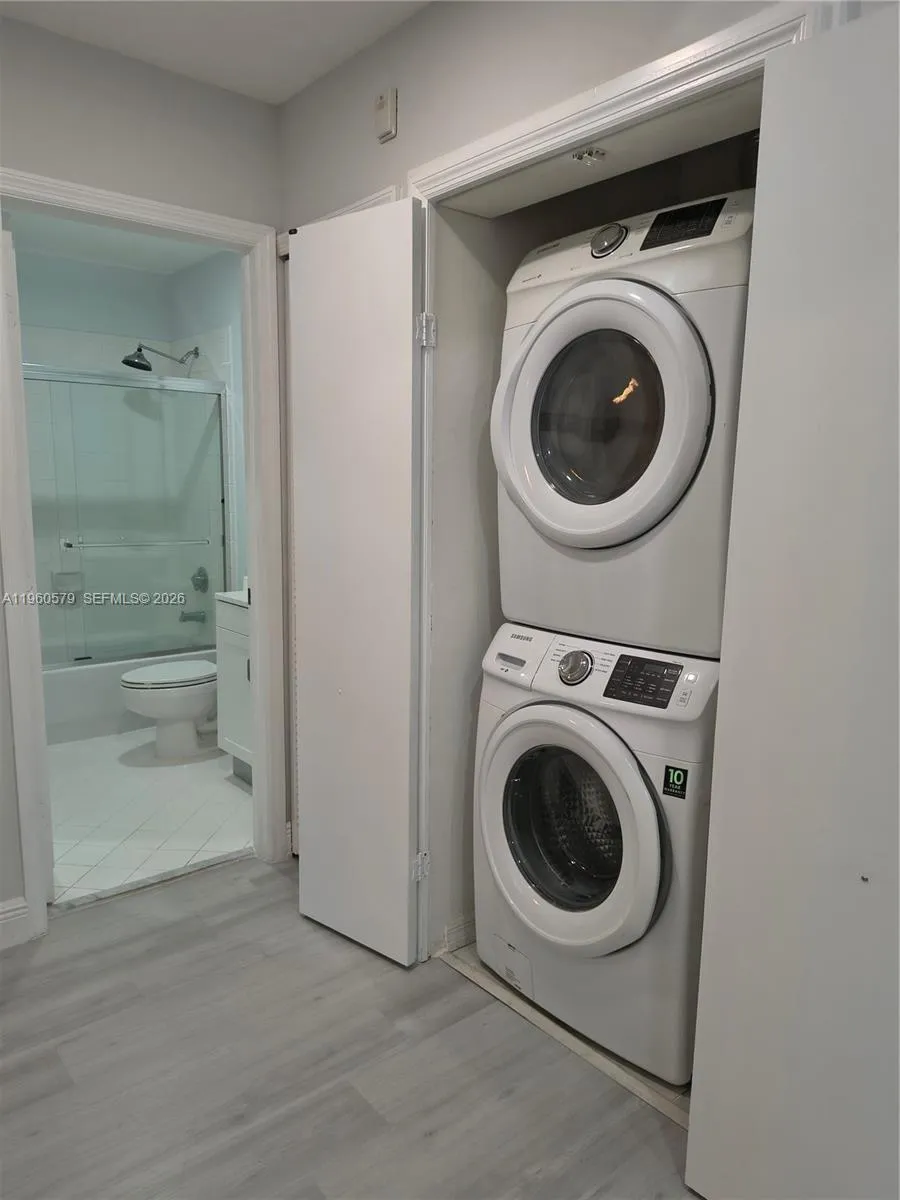 2250 Nw 78th Ave 201, Pembroke Pines, Florida 3302, Pembroke Pines, Florida 33024, 3 Bedrooms Bedrooms, ,2 BathroomsBathrooms,Residential Lease,For Rent,2250 Nw 78th Ave 201, Pembroke Pines, Florida 3302,A11960579