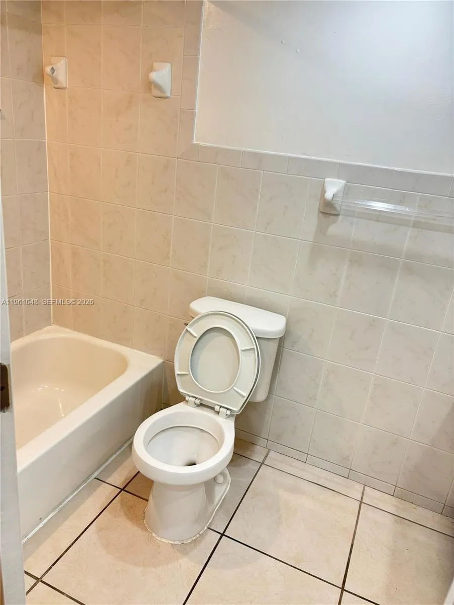 7430 Sw 82nd St D103, Miami, Florida 33143, Miami, Florida 33143, 1 Bedroom Bedrooms, ,1 BathroomBathrooms,Residential Lease,For Rent,7430 Sw 82nd St D103, Miami, Florida 33143,A11961048
