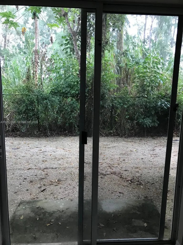 1250 Se 31st Ct 105-33, Homestead, Florida 33035, Homestead, Florida 33035, 2 Bedrooms Bedrooms, ,2 BathroomsBathrooms,Residential,For Sale,1250 Se 31st Ct 105-33, Homestead, Florida 33035,A11961046