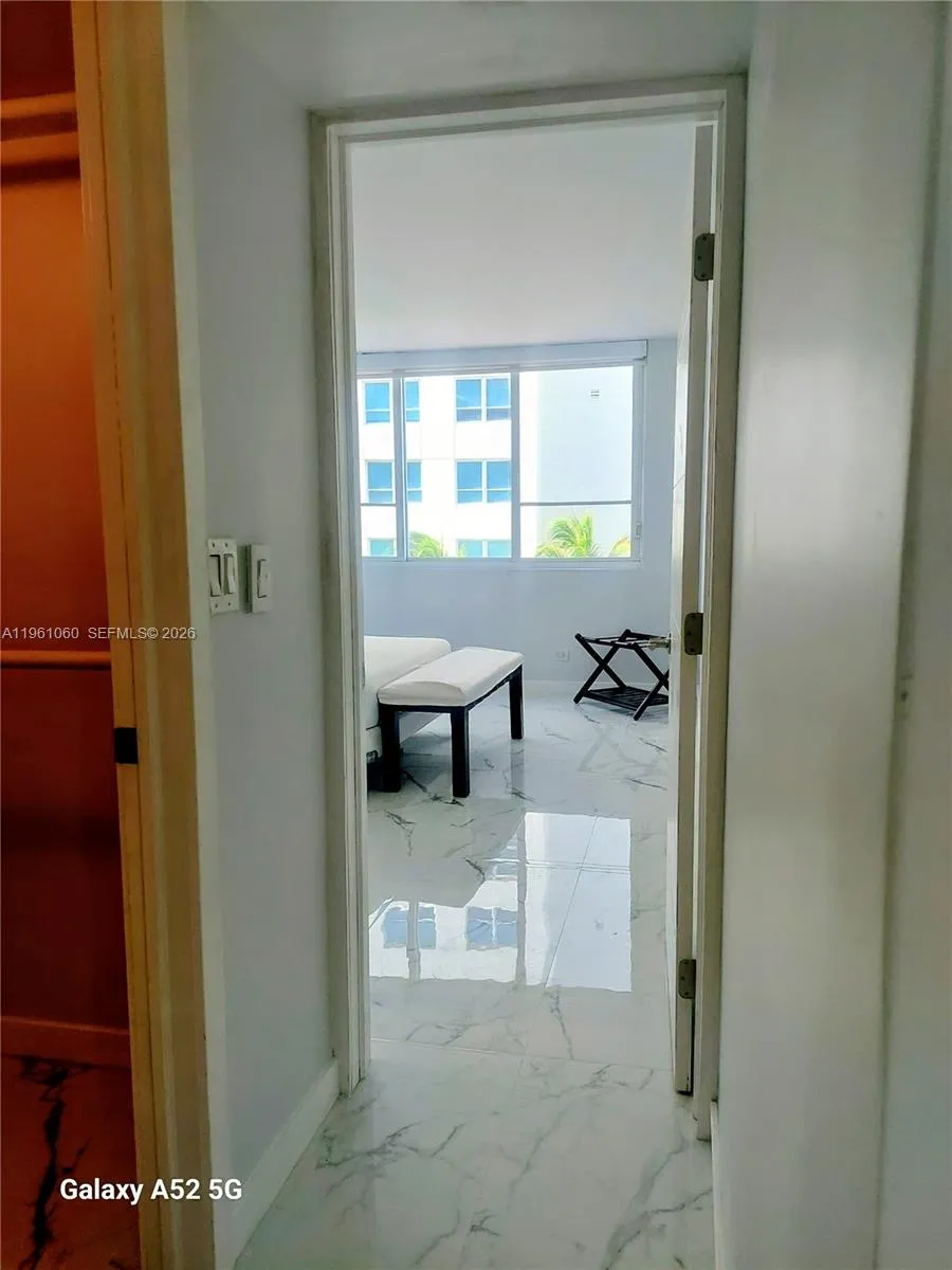 Miami Beach, Florida 33140, 1 Bedroom Bedrooms, ,1 BathroomBathrooms,Residential Lease,For Rent,A11961060