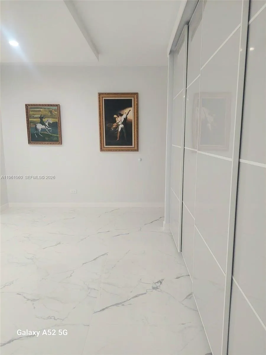 Miami Beach, Florida 33140, 1 Bedroom Bedrooms, ,1 BathroomBathrooms,Residential Lease,For Rent,A11961060