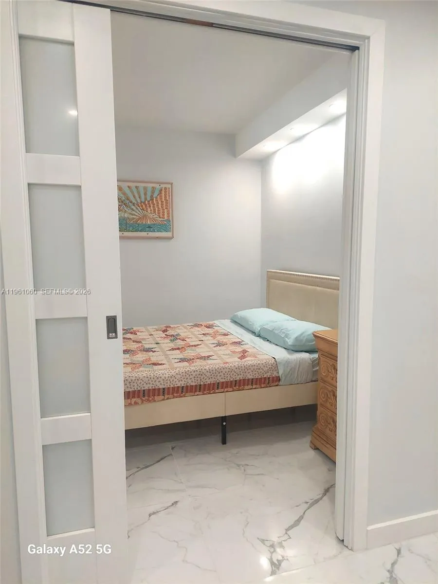 Miami Beach, Florida 33140, 1 Bedroom Bedrooms, ,1 BathroomBathrooms,Residential Lease,For Rent,A11961060