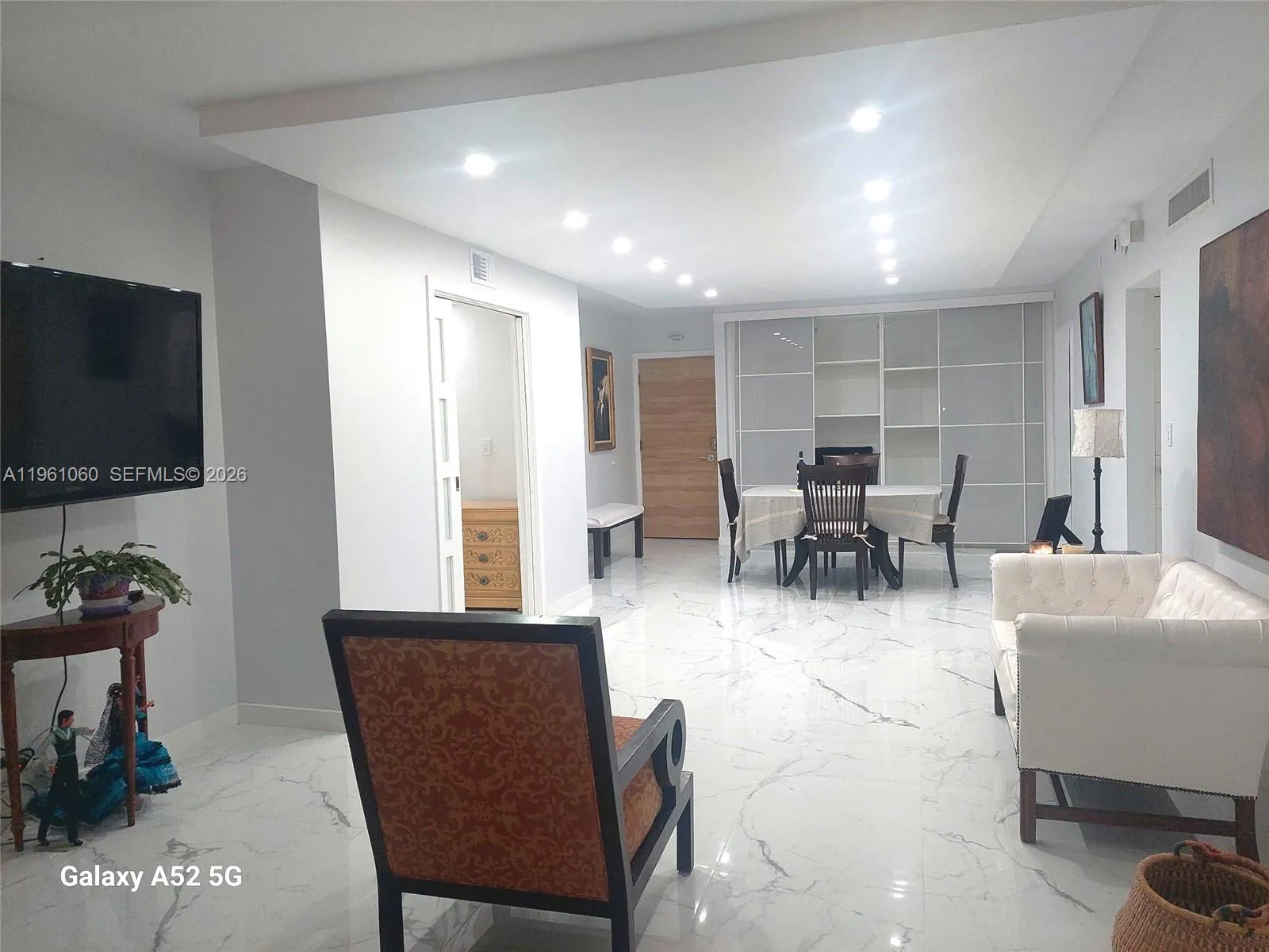 Miami Beach, Florida 33140, 1 Bedroom Bedrooms, ,1 BathroomBathrooms,Residential Lease,For Rent,A11961060