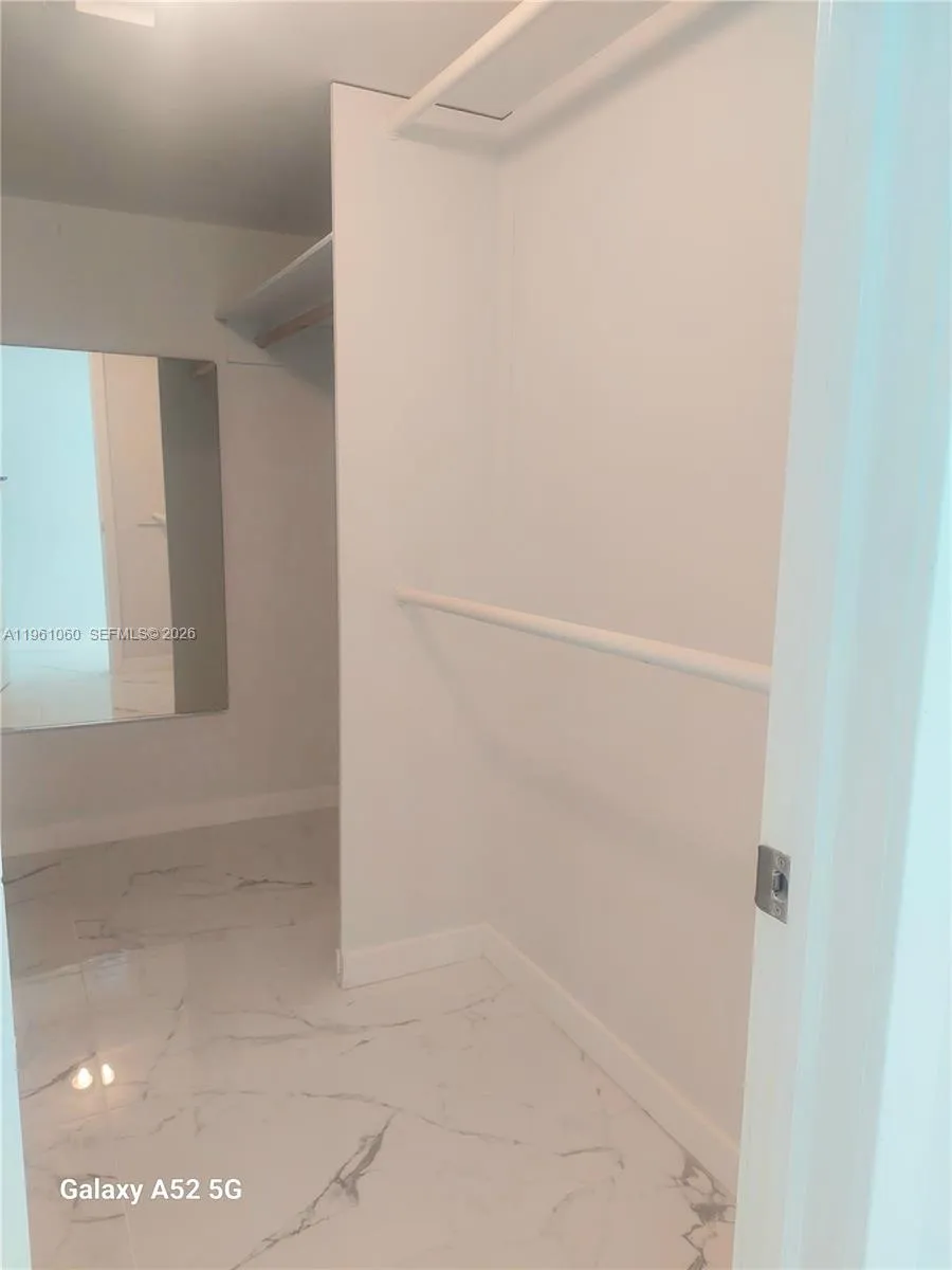 Miami Beach, Florida 33140, 1 Bedroom Bedrooms, ,1 BathroomBathrooms,Residential Lease,For Rent,A11961060