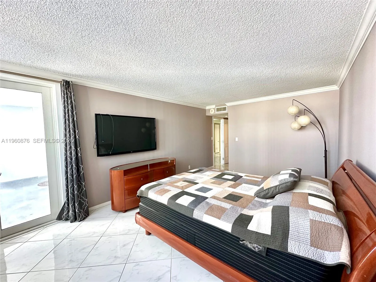 1904 S Ocean Dr 701, Hallandale Beach, Florida 330, Hallandale Beach, Florida 33009, 1 Bedroom Bedrooms, ,2 BathroomsBathrooms,Residential,For Sale,1904 S Ocean Dr 701, Hallandale Beach, Florida 330,A11960876