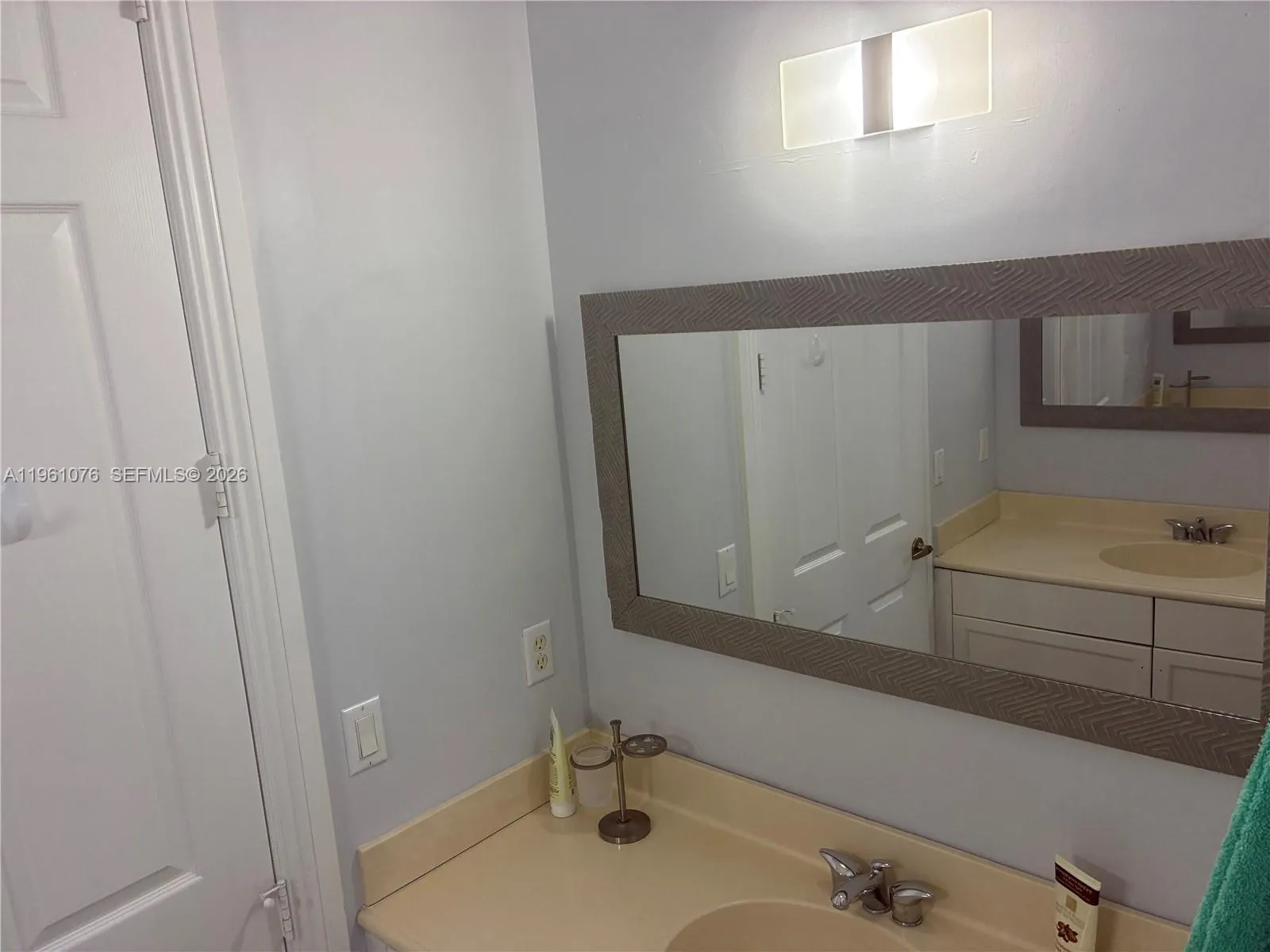 7896 Nw 110 Drive, Parkland, Florida 33076, Parkland, Florida 33076, 6 Bedrooms Bedrooms, ,3 BathroomsBathrooms,Residential,For Sale,7896 Nw 110 Drive, Parkland, Florida 33076,A11961076