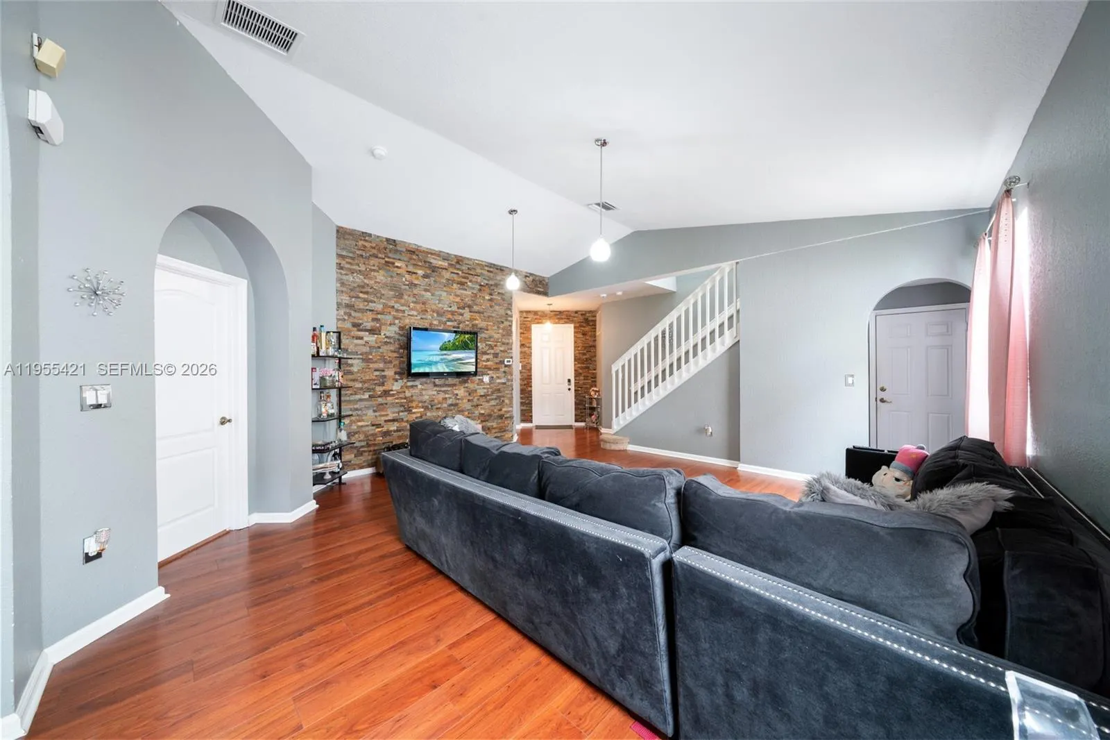 1097 Ne 40th Rd, Homestead, Florida 33033, Homestead, Florida 33033, 3 Bedrooms Bedrooms, ,2 BathroomsBathrooms,Residential,For Sale,1097 Ne 40th Rd, Homestead, Florida 33033,A11955421