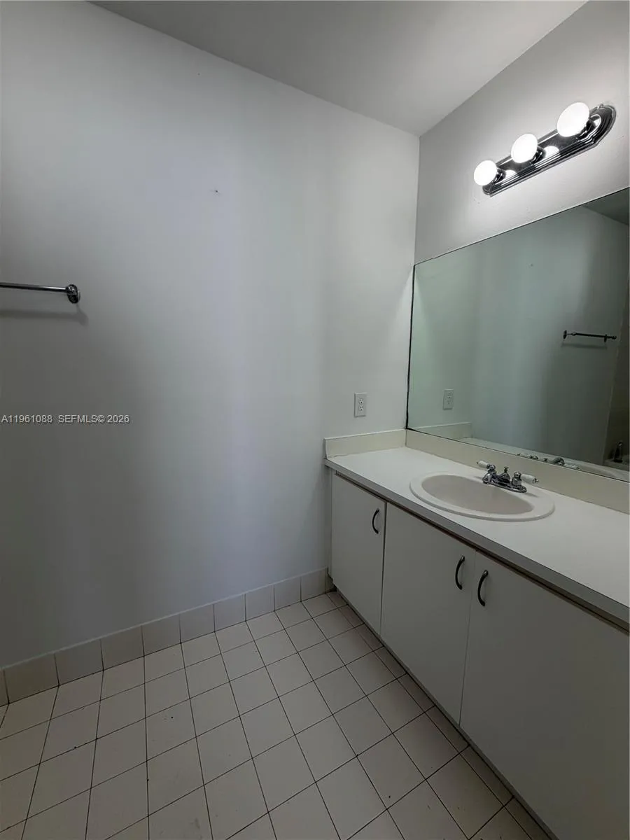 1181 Nw 125th Pl 203, Miami, Florida 33182, Miami, Florida 33182, 3 Bedrooms Bedrooms, ,2 BathroomsBathrooms,Residential Lease,For Rent,1181 Nw 125th Pl 203, Miami, Florida 33182,A11961088