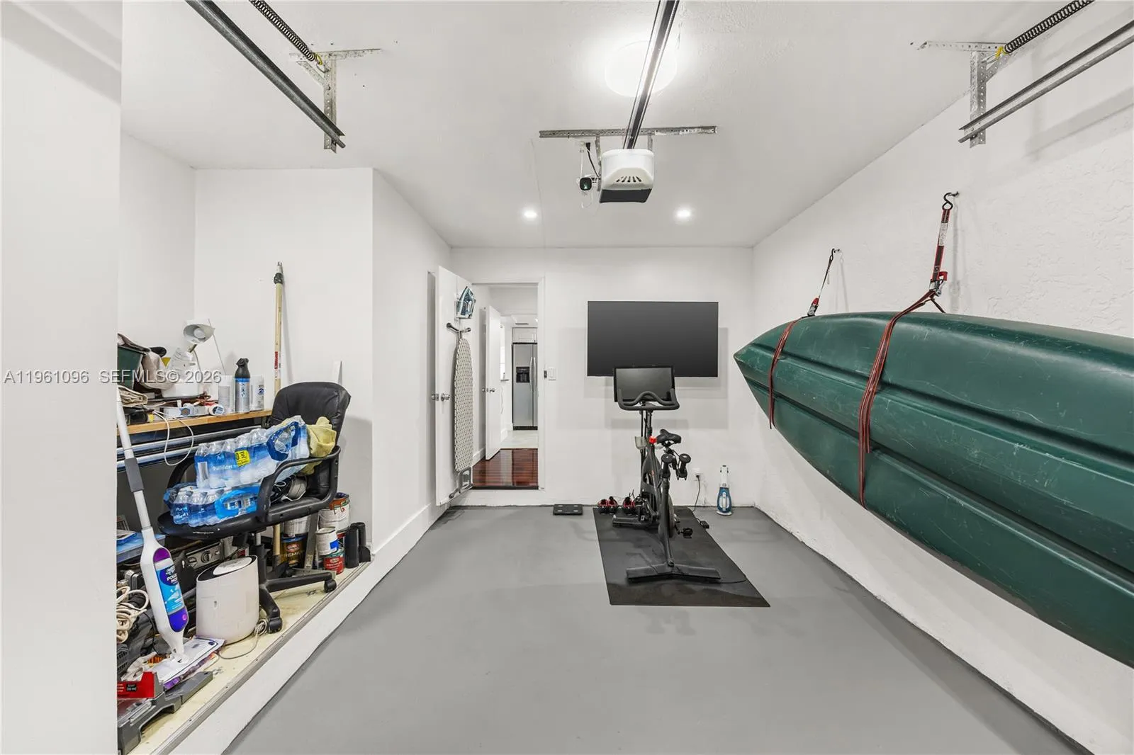 4299 N 76th Ave, Davie, Florida 33024, Davie, Florida 33024, 2 Bedrooms Bedrooms, 6 Rooms Rooms,2 BathroomsBathrooms,Residential,For Sale,4299 N 76th Ave, Davie, Florida 33024,A11961096