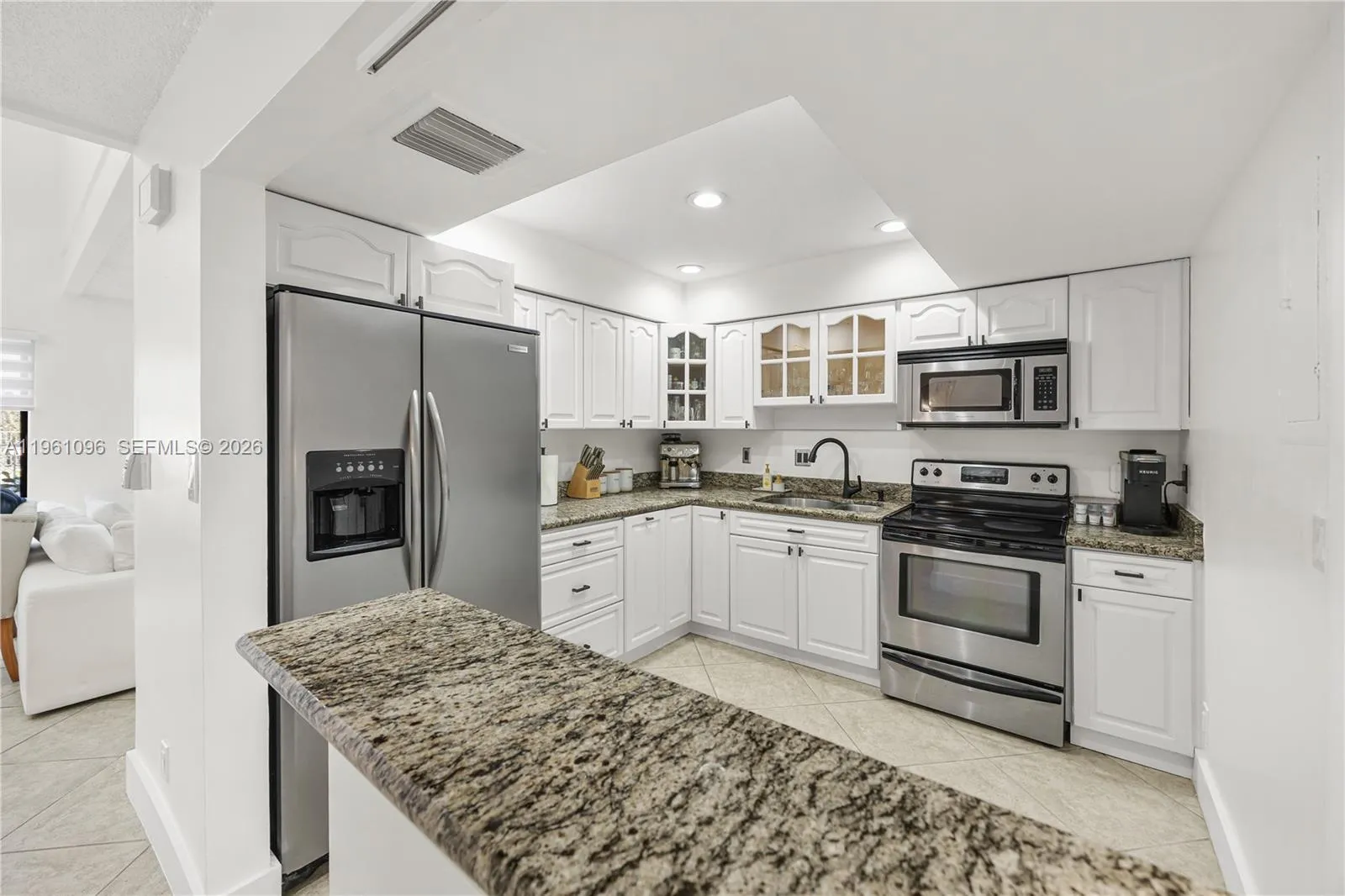 4299 N 76th Ave, Davie, Florida 33024, Davie, Florida 33024, 2 Bedrooms Bedrooms, 6 Rooms Rooms,2 BathroomsBathrooms,Residential,For Sale,4299 N 76th Ave, Davie, Florida 33024,A11961096