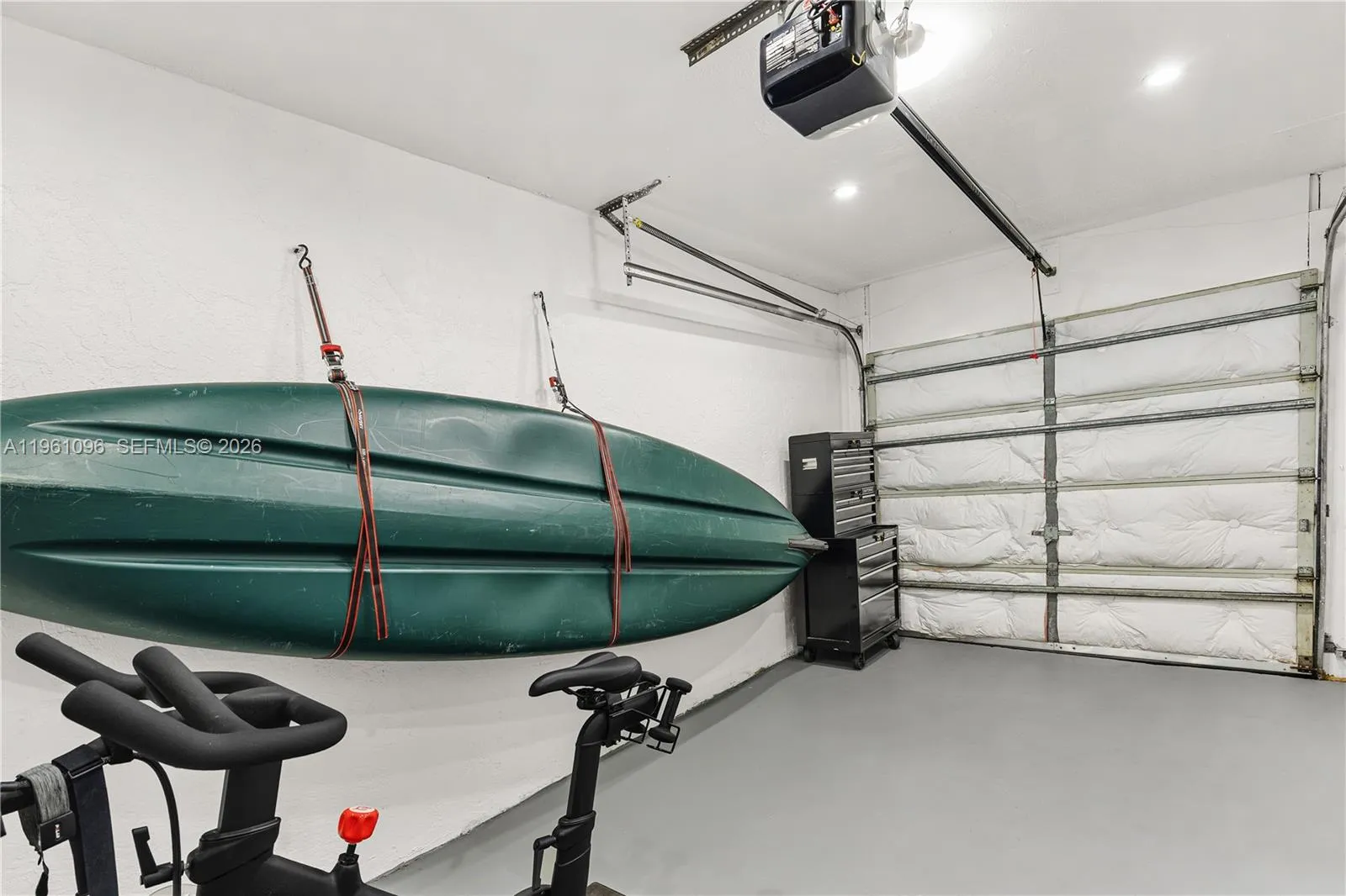 4299 N 76th Ave, Davie, Florida 33024, Davie, Florida 33024, 2 Bedrooms Bedrooms, 6 Rooms Rooms,2 BathroomsBathrooms,Residential,For Sale,4299 N 76th Ave, Davie, Florida 33024,A11961096