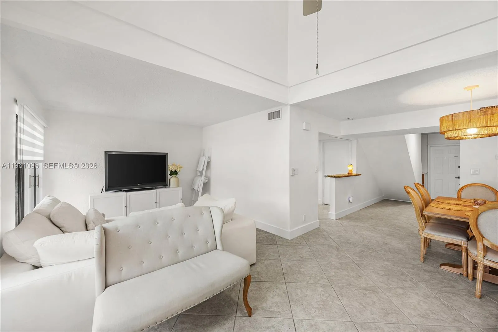 4299 N 76th Ave, Davie, Florida 33024, Davie, Florida 33024, 2 Bedrooms Bedrooms, 6 Rooms Rooms,2 BathroomsBathrooms,Residential,For Sale,4299 N 76th Ave, Davie, Florida 33024,A11961096