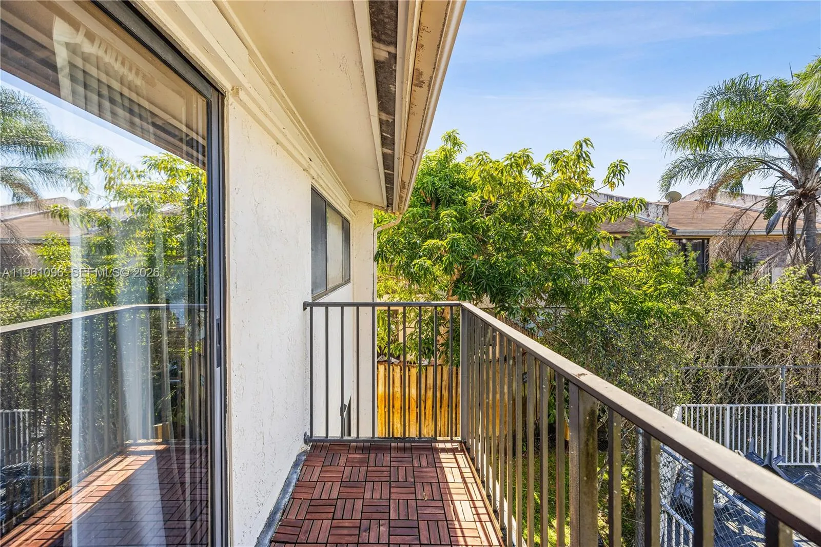 4299 N 76th Ave, Davie, Florida 33024, Davie, Florida 33024, 2 Bedrooms Bedrooms, 6 Rooms Rooms,2 BathroomsBathrooms,Residential,For Sale,4299 N 76th Ave, Davie, Florida 33024,A11961096