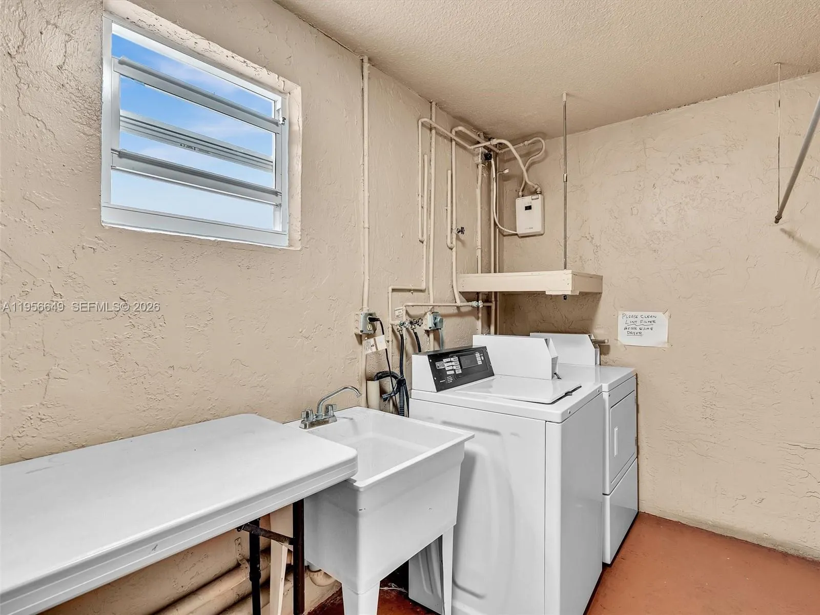 201 Se 11th Ter 303, Dania Beach, Florida 33004, Dania Beach, Florida 33004, 2 Bedrooms Bedrooms, ,2 BathroomsBathrooms,Residential,For Sale,201 Se 11th Ter 303, Dania Beach, Florida 33004,A11956649