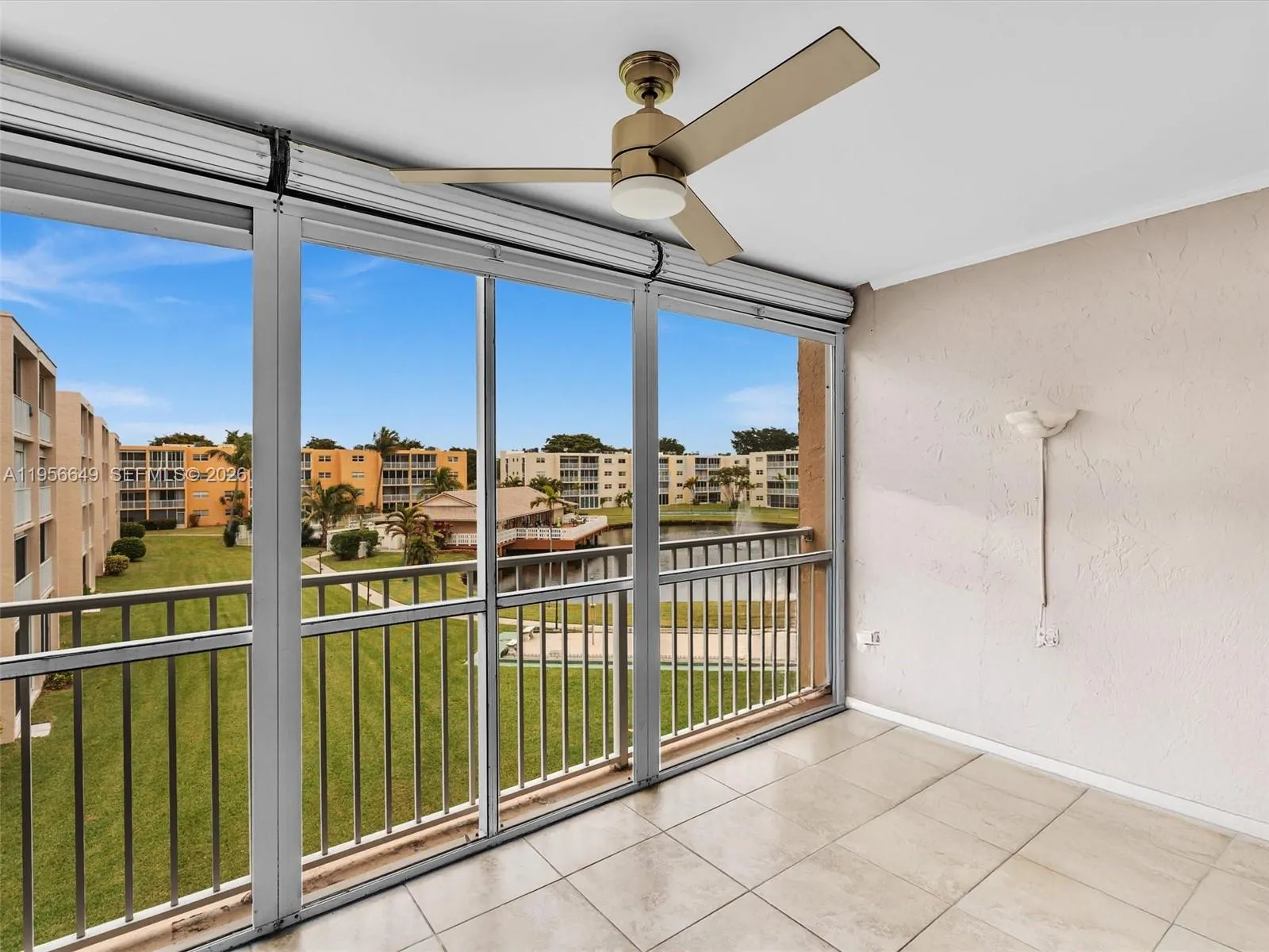 201 Se 11th Ter 303, Dania Beach, Florida 33004, Dania Beach, Florida 33004, 2 Bedrooms Bedrooms, ,2 BathroomsBathrooms,Residential,For Sale,201 Se 11th Ter 303, Dania Beach, Florida 33004,A11956649