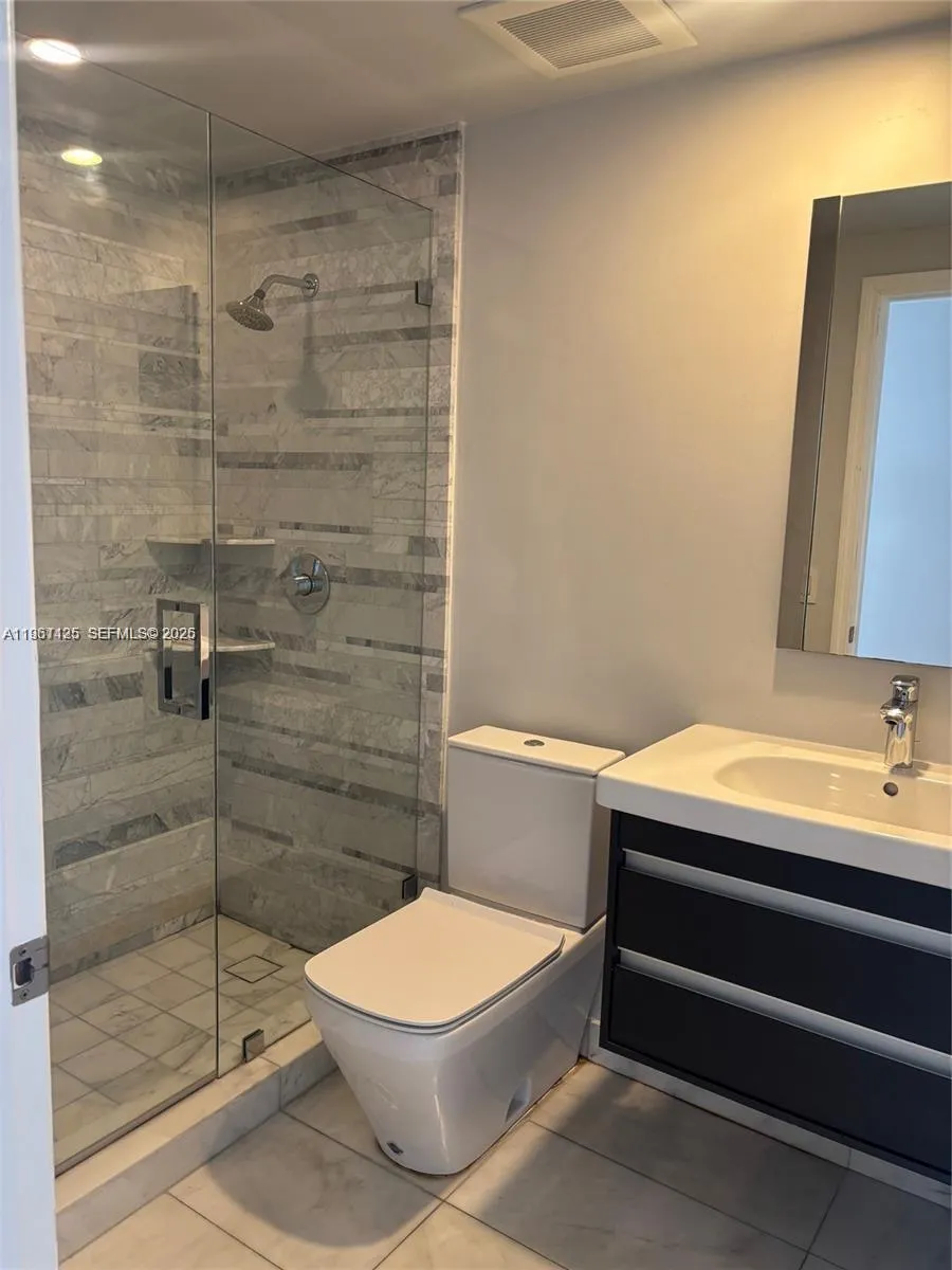 50 Ocean Lane Dr 404, Key Biscayne, Florida 33149, Key Biscayne, Florida 33149, 3 Bedrooms Bedrooms, ,2 BathroomsBathrooms,Residential Lease,For Rent,50 Ocean Lane Dr 404, Key Biscayne, Florida 33149,A11961125