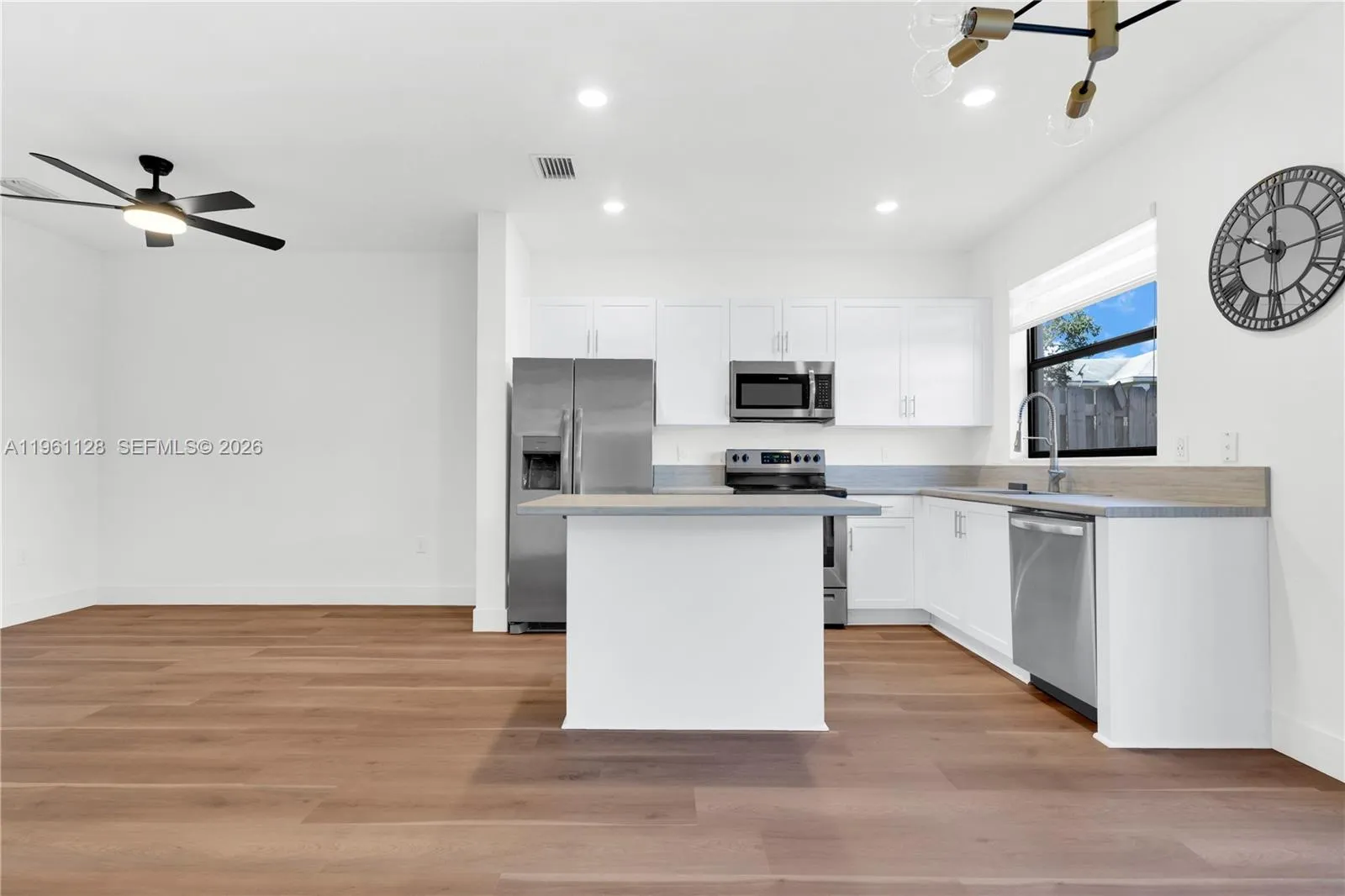 859 Ne 211th St, Miami, Florida 33179, Miami, Florida 33179, 3 Bedrooms Bedrooms, ,3 BathroomsBathrooms,Residential Lease,For Rent,859 Ne 211th St, Miami, Florida 33179,A11961128