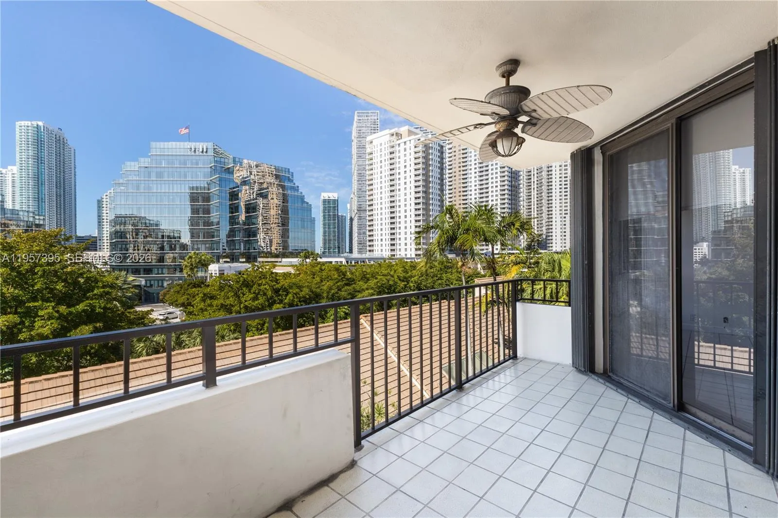 520 W Brickell Key Dr A619, Miami, Florida 33131, Miami, Florida 33131, 2 Bedrooms Bedrooms, ,2 BathroomsBathrooms,Residential,For Sale,520 W Brickell Key Dr A619, Miami, Florida 33131,A11957395