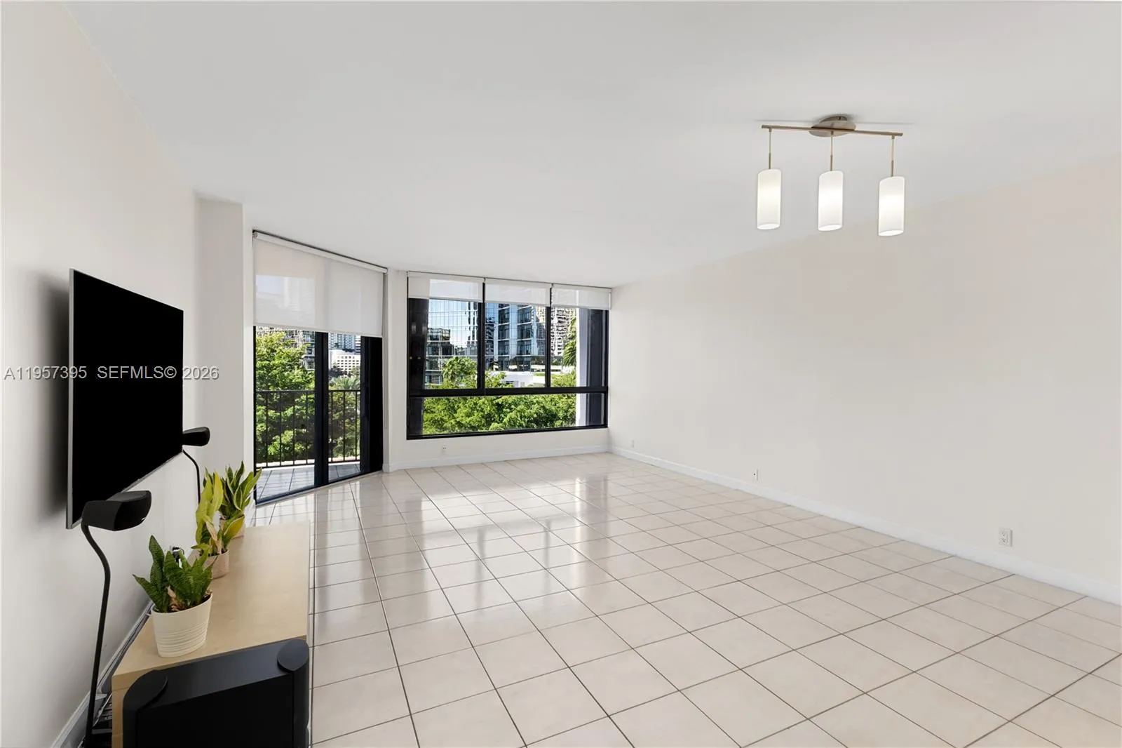 520 W Brickell Key Dr A619, Miami, Florida 33131, Miami, Florida 33131, 2 Bedrooms Bedrooms, ,2 BathroomsBathrooms,Residential,For Sale,520 W Brickell Key Dr A619, Miami, Florida 33131,A11957395