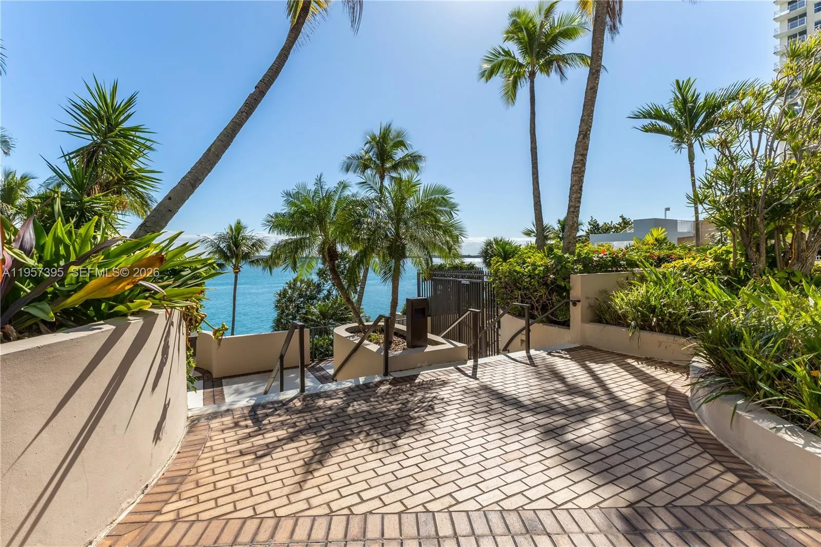 520 W Brickell Key Dr A619, Miami, Florida 33131, Miami, Florida 33131, 2 Bedrooms Bedrooms, ,2 BathroomsBathrooms,Residential,For Sale,520 W Brickell Key Dr A619, Miami, Florida 33131,A11957395
