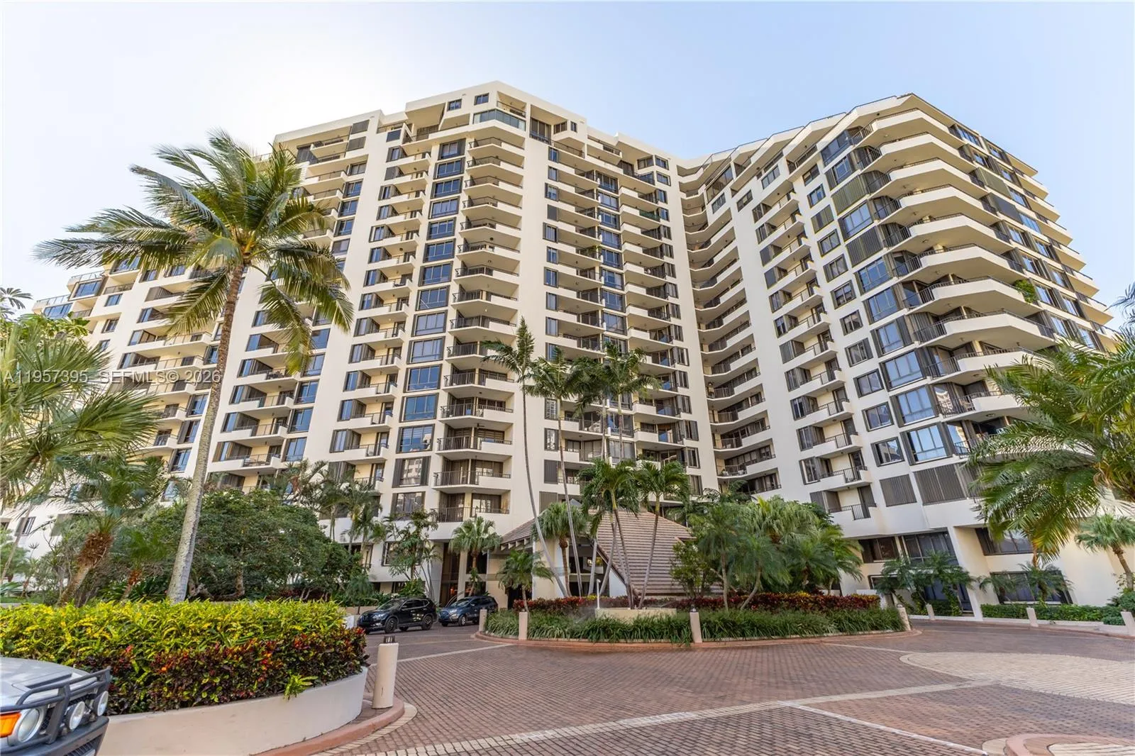 520 W Brickell Key Dr A619, Miami, Florida 33131, Miami, Florida 33131, 2 Bedrooms Bedrooms, ,2 BathroomsBathrooms,Residential,For Sale,520 W Brickell Key Dr A619, Miami, Florida 33131,A11957395