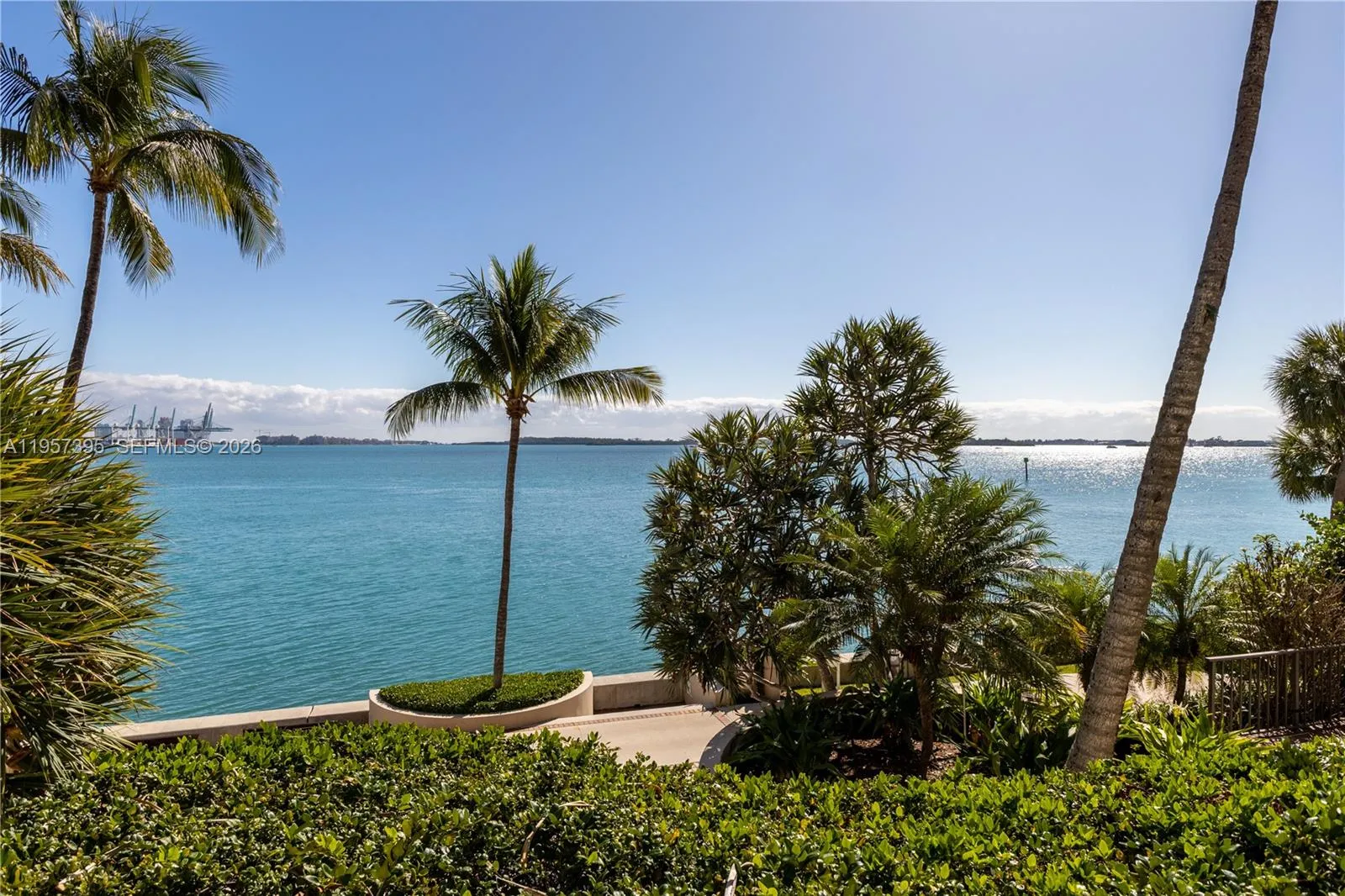 520 W Brickell Key Dr A619, Miami, Florida 33131, Miami, Florida 33131, 2 Bedrooms Bedrooms, ,2 BathroomsBathrooms,Residential,For Sale,520 W Brickell Key Dr A619, Miami, Florida 33131,A11957395
