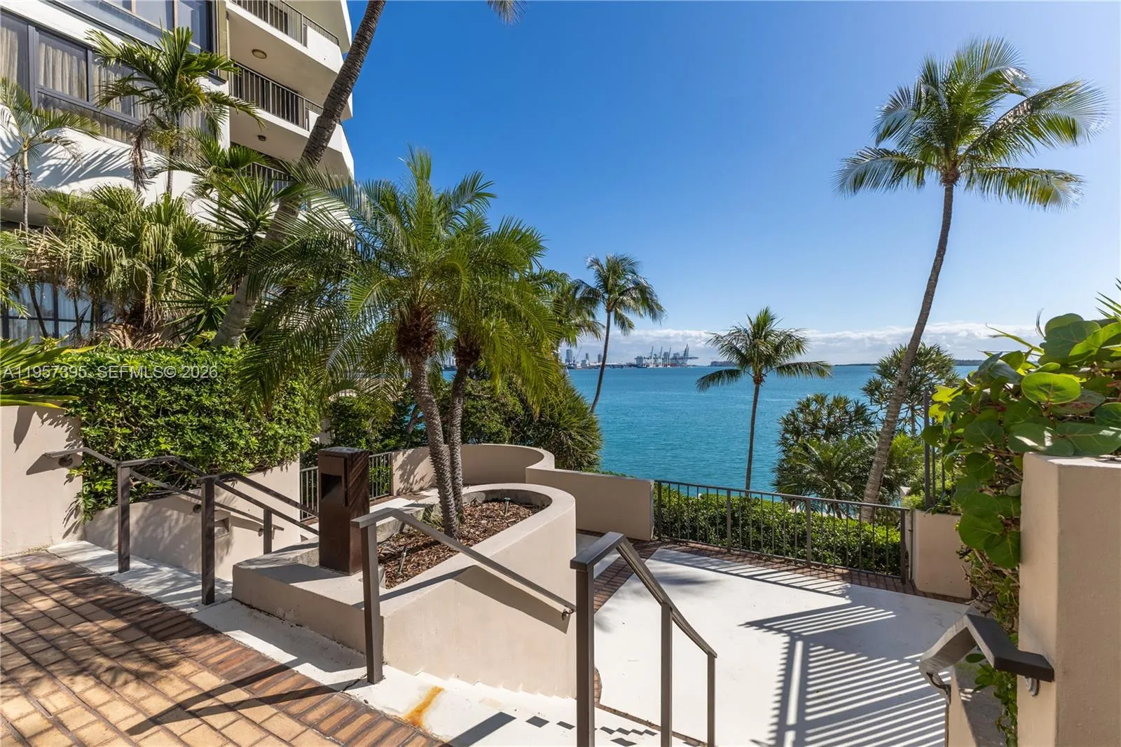 520 W Brickell Key Dr A619, Miami, Florida 33131, Miami, Florida 33131, 2 Bedrooms Bedrooms, ,2 BathroomsBathrooms,Residential,For Sale,520 W Brickell Key Dr A619, Miami, Florida 33131,A11957395