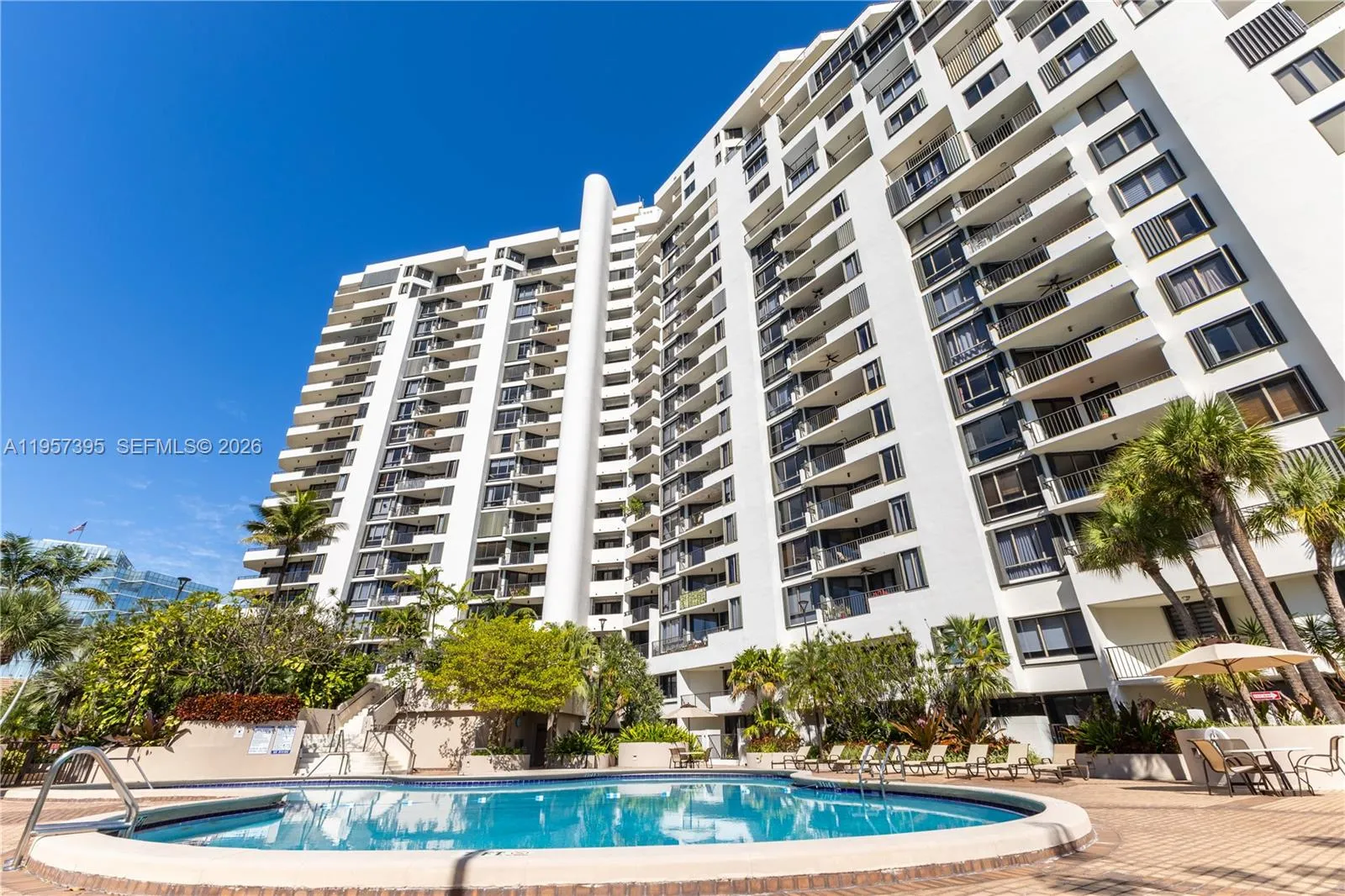 520 W Brickell Key Dr A619, Miami, Florida 33131, Miami, Florida 33131, 2 Bedrooms Bedrooms, ,2 BathroomsBathrooms,Residential,For Sale,520 W Brickell Key Dr A619, Miami, Florida 33131,A11957395