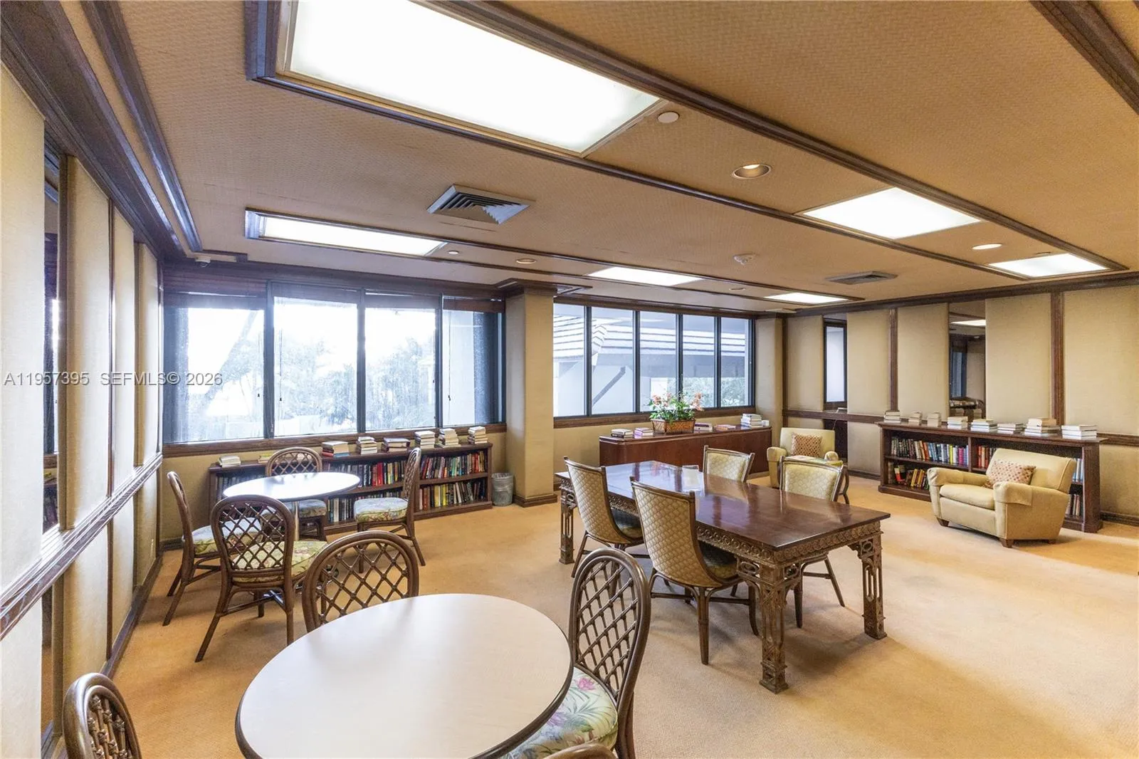 520 W Brickell Key Dr A619, Miami, Florida 33131, Miami, Florida 33131, 2 Bedrooms Bedrooms, ,2 BathroomsBathrooms,Residential,For Sale,520 W Brickell Key Dr A619, Miami, Florida 33131,A11957395