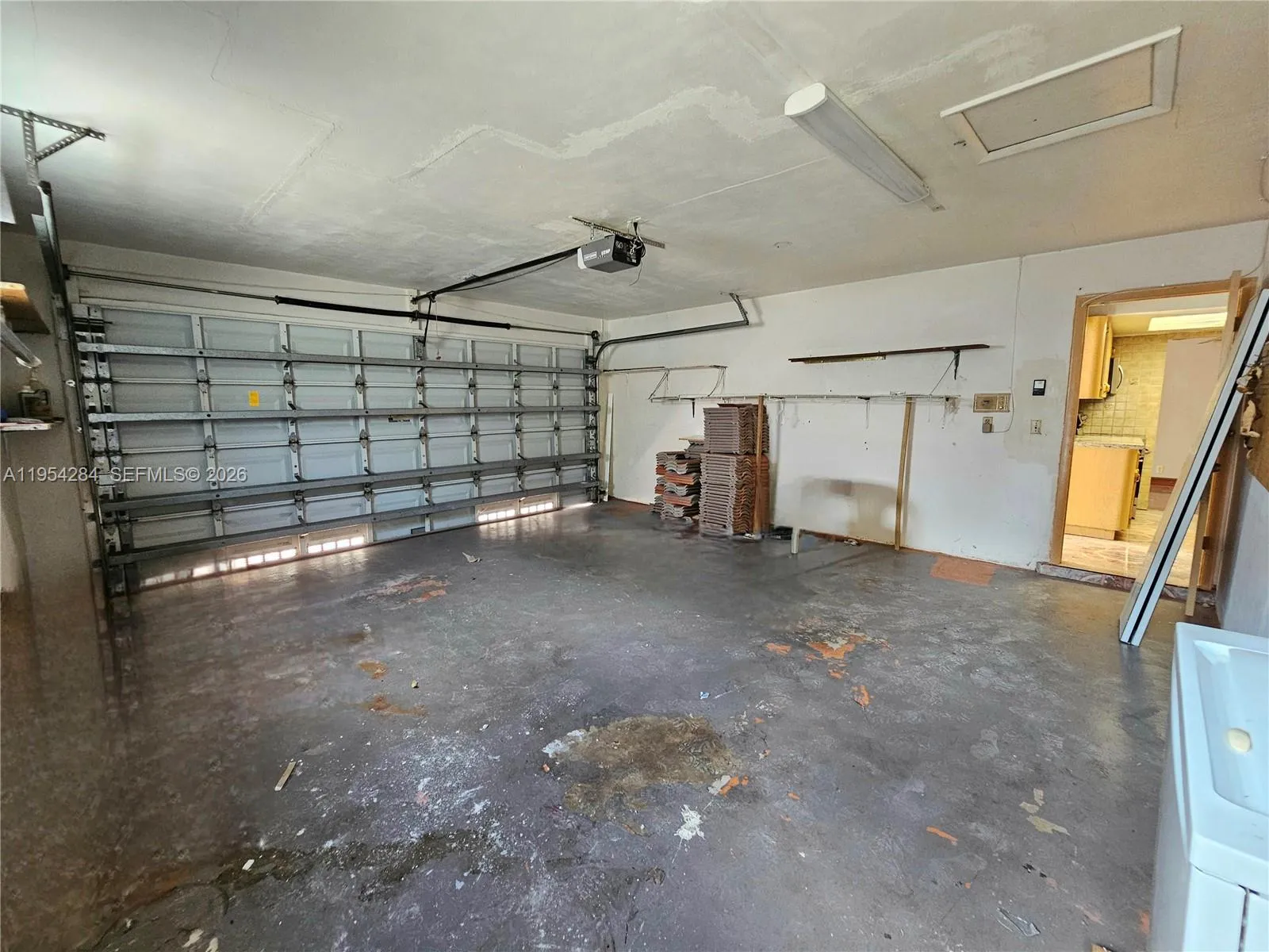 3241 Nw 40th St, Lauderdale Lakes, Florida 33309, Lauderdale Lakes, Florida 33309, 6 Bedrooms Bedrooms, ,2 BathroomsBathrooms,Residential,For Sale,3241 Nw 40th St, Lauderdale Lakes, Florida 33309,A11954284