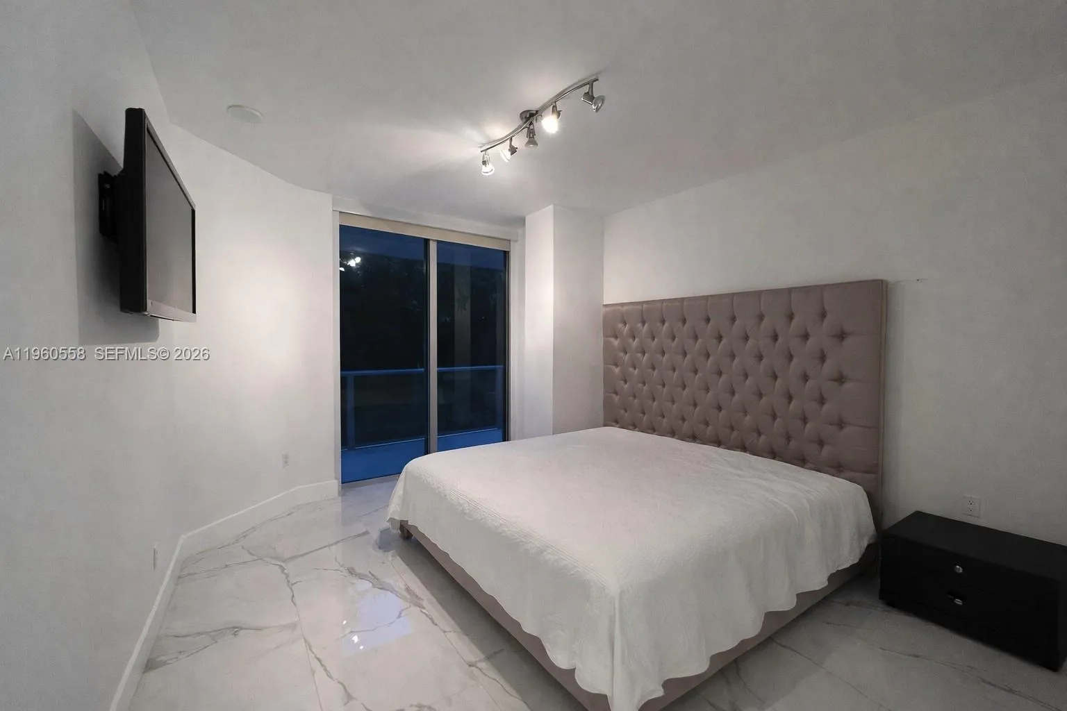 17301 Biscayne Blvd 206, North Miami Beach, Florid, North Miami Beach, Florida 33160, 3 Bedrooms Bedrooms, ,3 BathroomsBathrooms,Residential,For Sale,17301 Biscayne Blvd 206, North Miami Beach, Florid,A11960558
