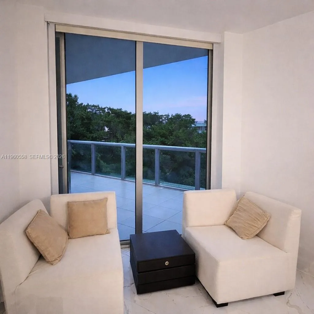 17301 Biscayne Blvd 206, North Miami Beach, Florid, North Miami Beach, Florida 33160, 3 Bedrooms Bedrooms, ,3 BathroomsBathrooms,Residential,For Sale,17301 Biscayne Blvd 206, North Miami Beach, Florid,A11960558
