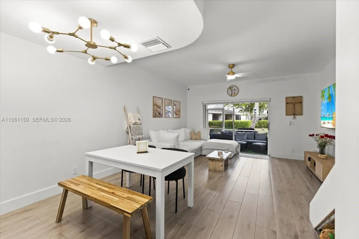 12 Whitehead Cir, Weston, Florida 33326, Weston, Florida 33326, 2 Bedrooms Bedrooms, ,2 BathroomsBathrooms,Residential,For Sale,12 Whitehead Cir, Weston, Florida 33326,A11961150