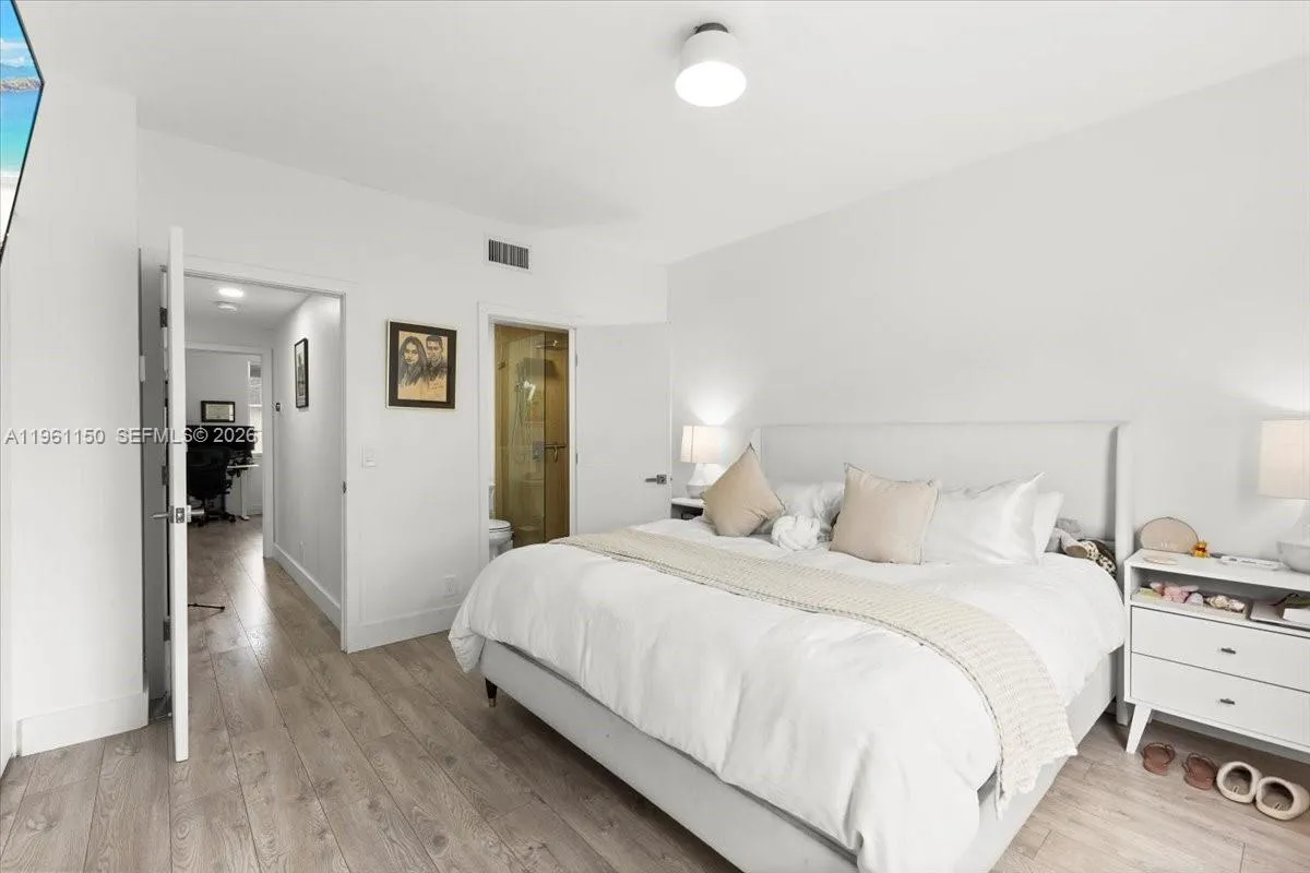 12 Whitehead Cir, Weston, Florida 33326, Weston, Florida 33326, 2 Bedrooms Bedrooms, ,2 BathroomsBathrooms,Residential,For Sale,12 Whitehead Cir, Weston, Florida 33326,A11961150