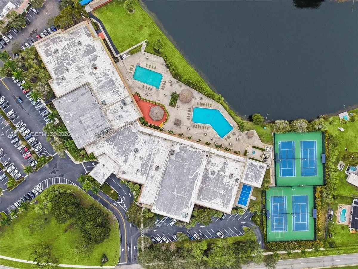 12 Whitehead Cir, Weston, Florida 33326, Weston, Florida 33326, 2 Bedrooms Bedrooms, ,2 BathroomsBathrooms,Residential,For Sale,12 Whitehead Cir, Weston, Florida 33326,A11961150