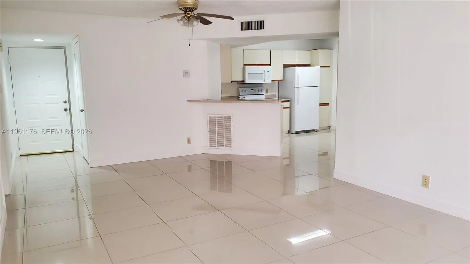 9055 Wiles Rd 103, Coral Springs, Florida 33067, Coral Springs, Florida 33067, 2 Bedrooms Bedrooms, ,2 BathroomsBathrooms,Residential,For Sale,9055 Wiles Rd 103, Coral Springs, Florida 33067,A11961176