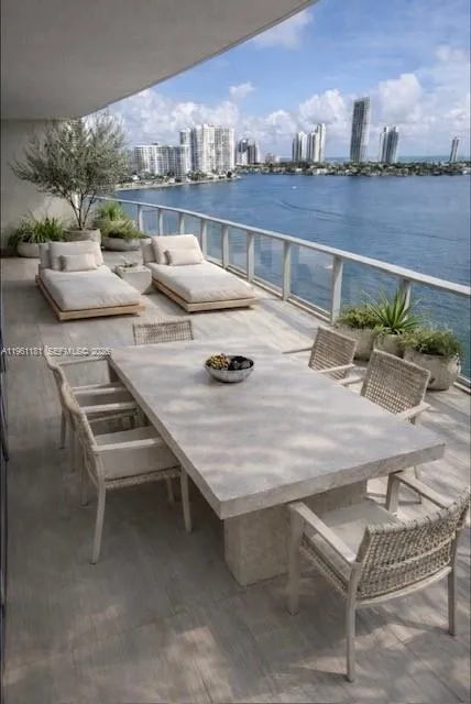 3300 Ne 188th St Lph16, Aventura, Florida 33180, Aventura, Florida 33180, 4 Bedrooms Bedrooms, ,4 BathroomsBathrooms,Residential,For Sale,3300 Ne 188th St Lph16, Aventura, Florida 33180,A11961181