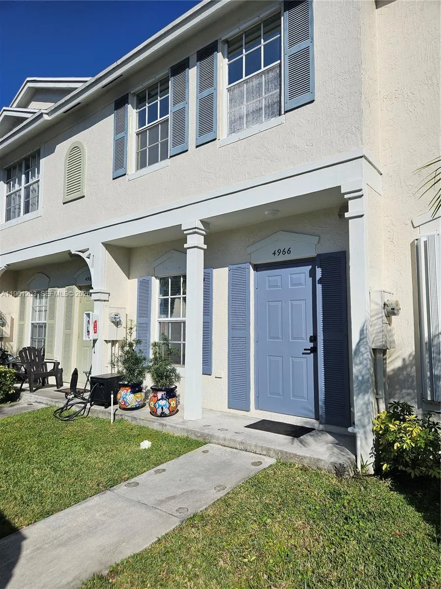 4966 Sw 31st Ter, Dania Beach, Florida 33312, Dania Beach, Florida 33312, 2 Bedrooms Bedrooms, ,2 BathroomsBathrooms,Residential,For Sale,4966 Sw 31st Ter, Dania Beach, Florida 33312,A11961203
