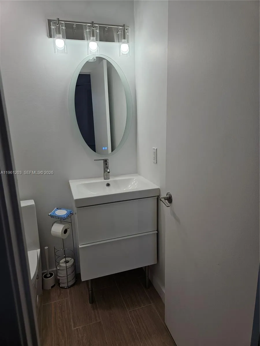 4966 Sw 31st Ter, Dania Beach, Florida 33312, Dania Beach, Florida 33312, 2 Bedrooms Bedrooms, ,2 BathroomsBathrooms,Residential,For Sale,4966 Sw 31st Ter, Dania Beach, Florida 33312,A11961203