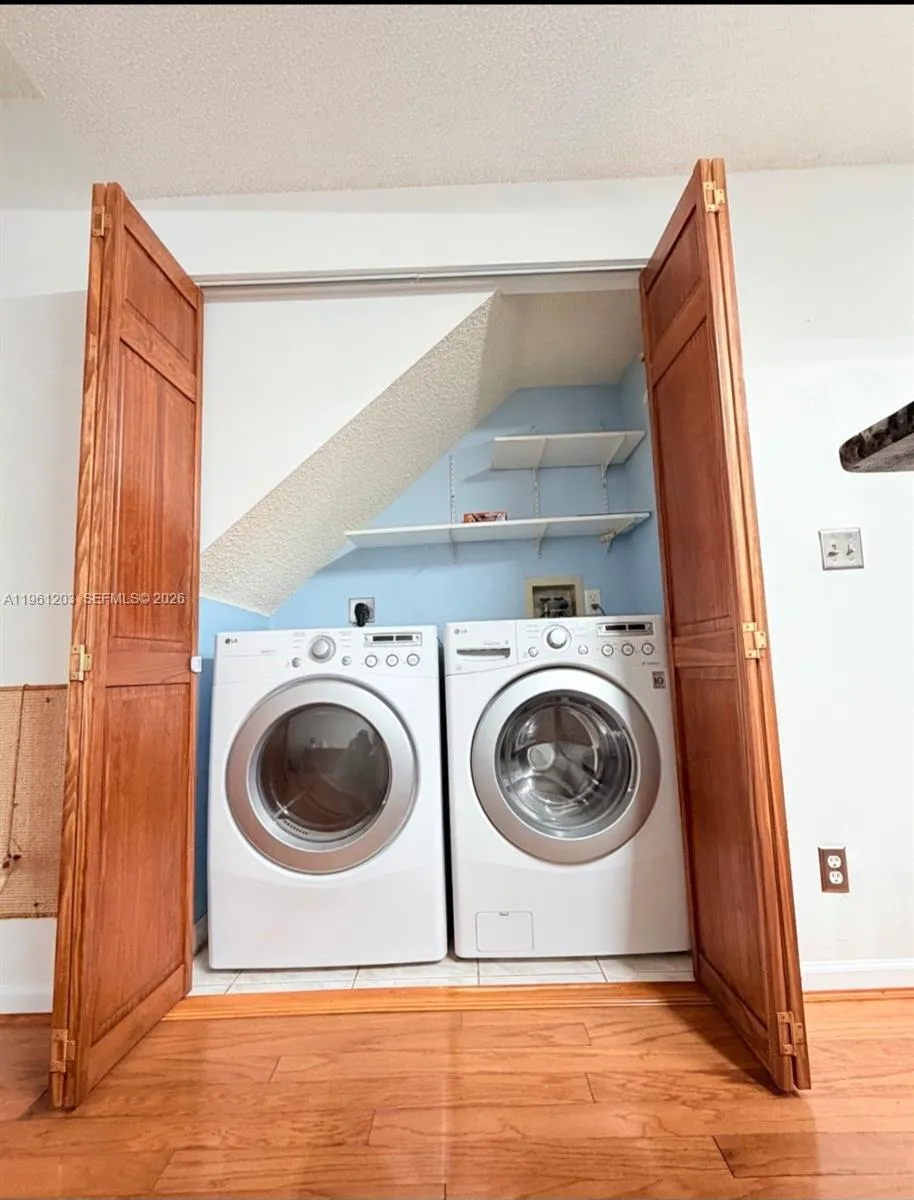 4966 Sw 31st Ter, Dania Beach, Florida 33312, Dania Beach, Florida 33312, 2 Bedrooms Bedrooms, ,2 BathroomsBathrooms,Residential,For Sale,4966 Sw 31st Ter, Dania Beach, Florida 33312,A11961203