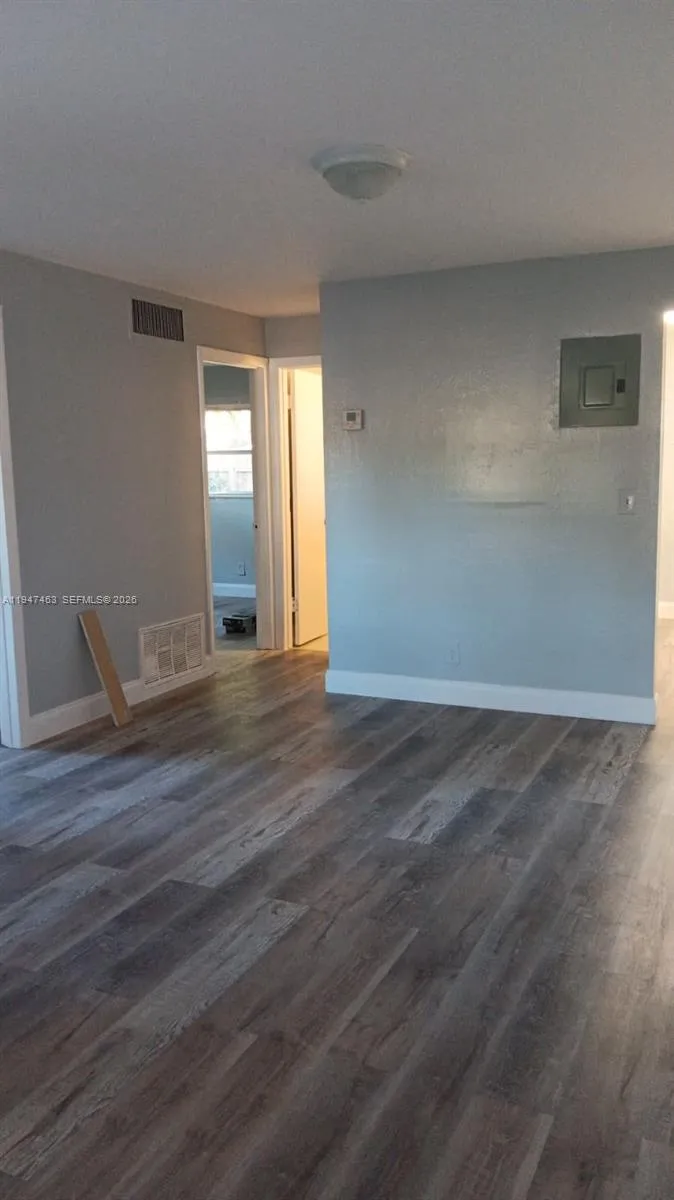 5640 Nw 15th St 1, Lauderhill, Florida 33313, Lauderhill, Florida 33313, 2 Bedrooms Bedrooms, ,1 BathroomBathrooms,Residential Lease,For Rent,5640 Nw 15th St 1, Lauderhill, Florida 33313,A11947463