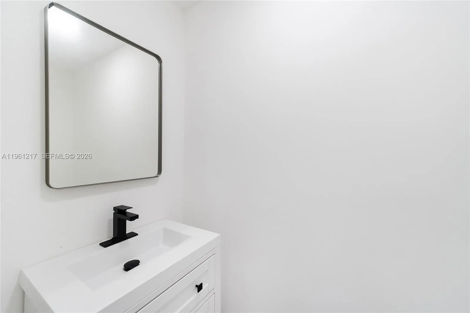 Outdoor cabana/guest bathroom